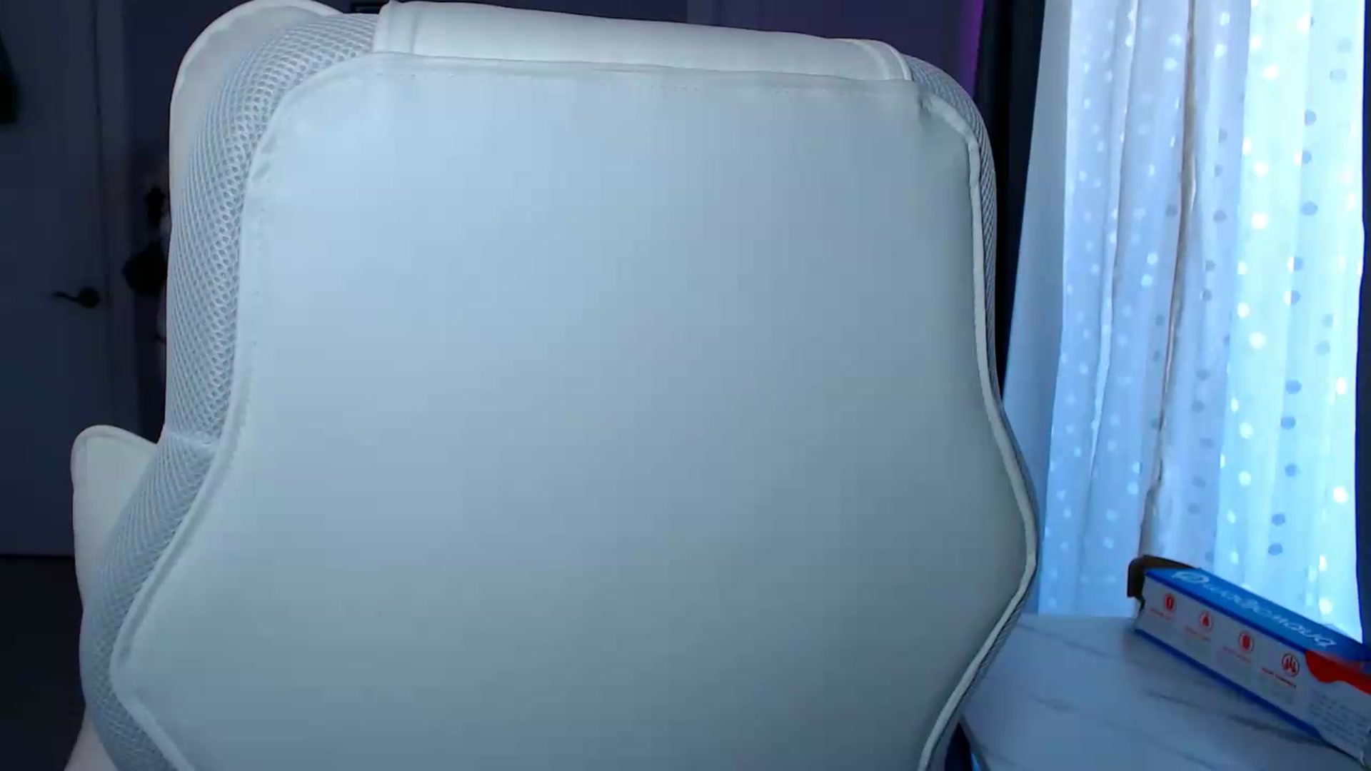 Gallery image thumbnail from GemmaMinx's myfreecams stream on, 06/29/2026, 20:02 image 17 of 20