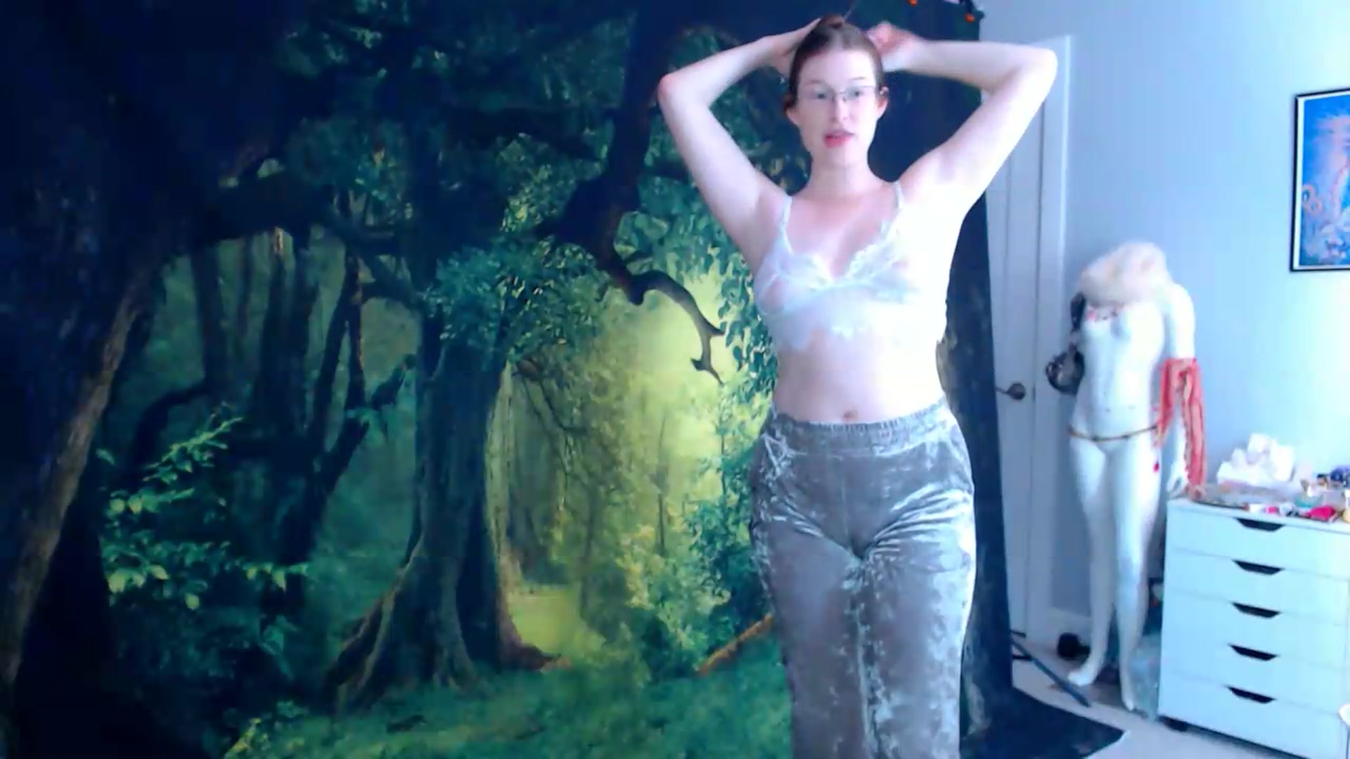 Gallery image thumbnail from GemmaMinx's myfreecams stream on, 07/11/2026, 17:44 image 12 of 20