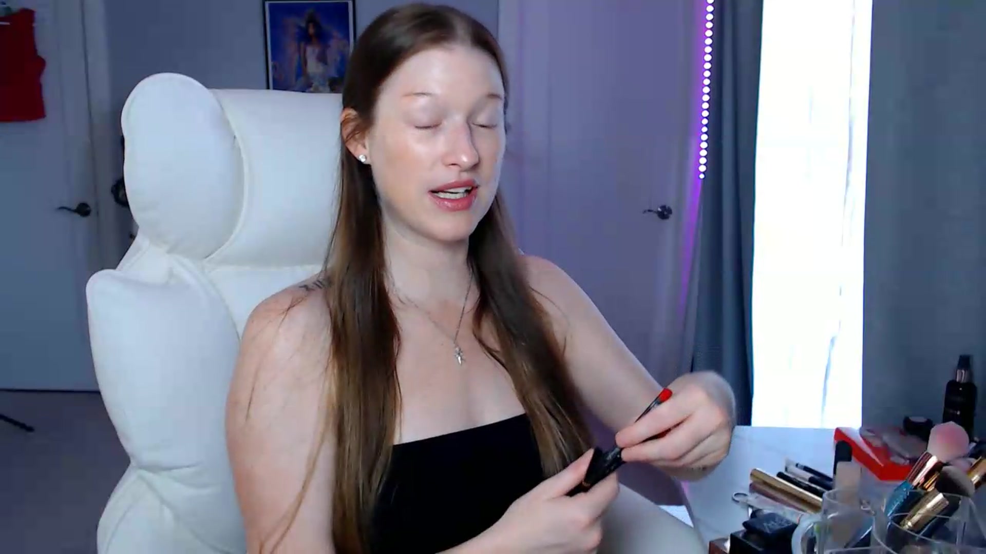 Gallery image thumbnail from GemmaMinx's myfreecams stream on, 07/26/2026, 19:00 image 2 of 20