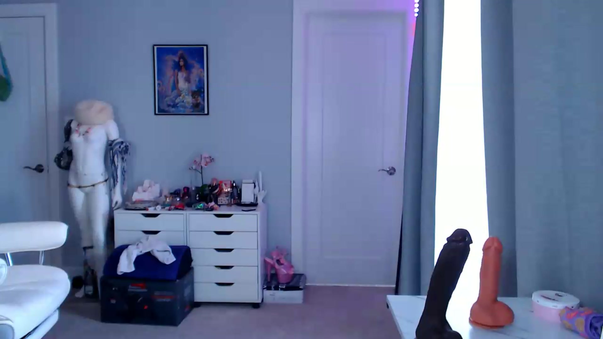 Gallery image thumbnail from GemmaMinx's myfreecams stream on, 07/28/2026, 18:19 image 18 of 20