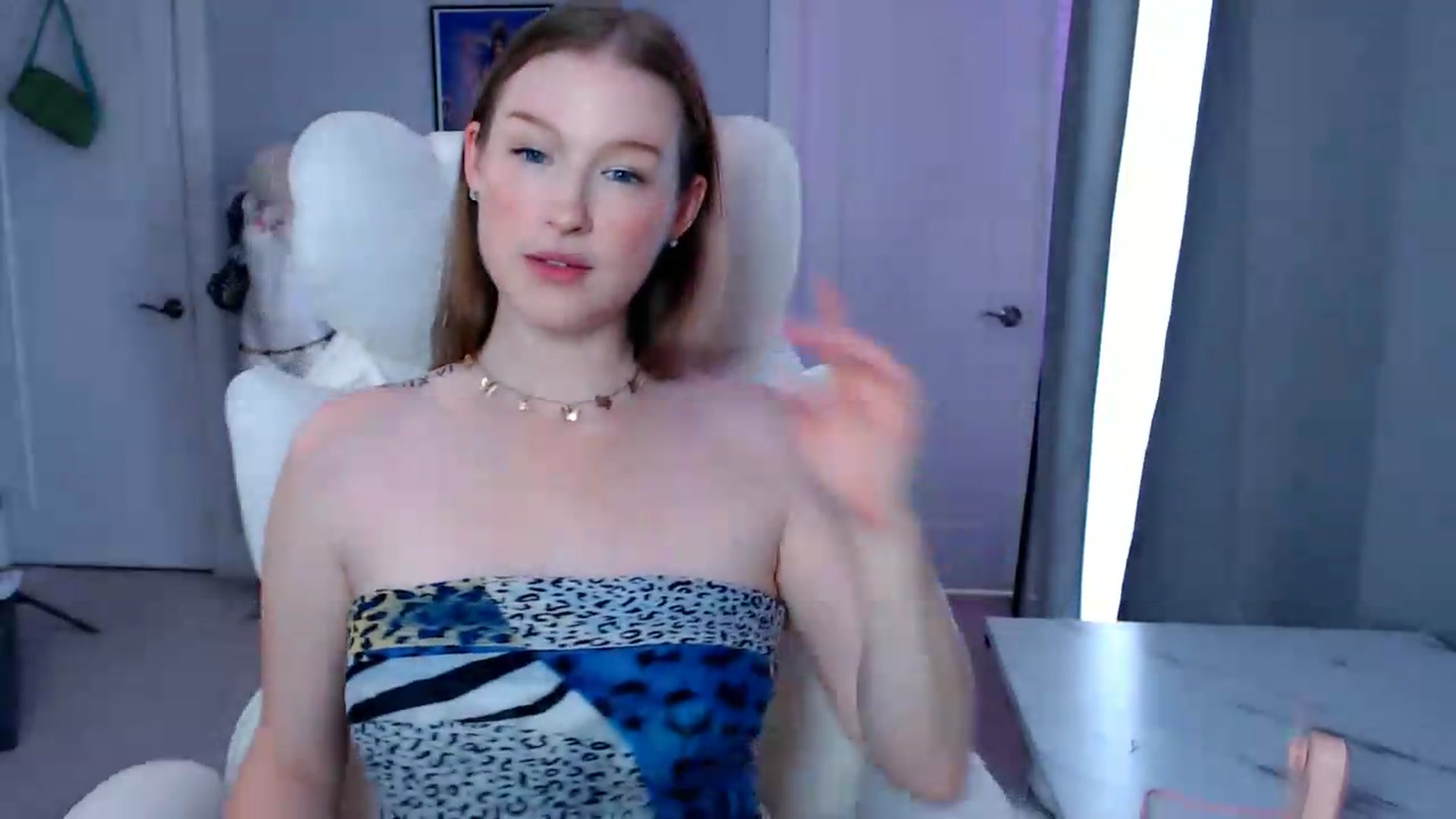 Gallery image thumbnail from GemmaMinx's myfreecams stream on, 07/28/2026, 18:48 image 13 of 20