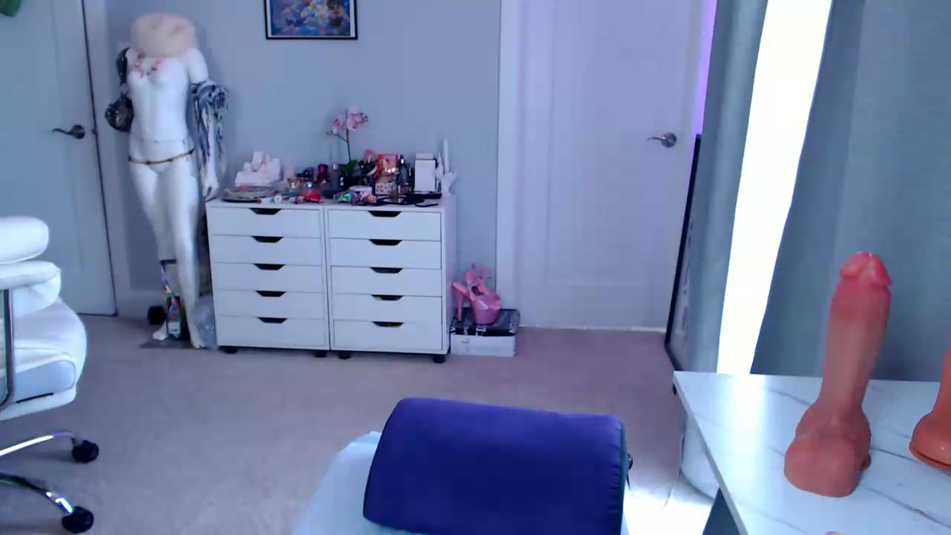 Gallery image thumbnail from GemmaMinx's myfreecams stream on, 07/28/2026, 18:48 image 20 of 20