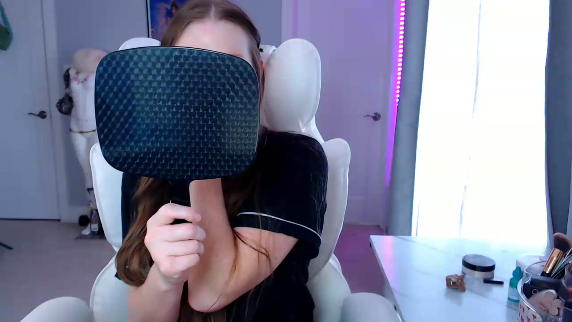 Gallery image thumbnail from GemmaMinx's myfreecams stream on, 07/29/2026, 19:01 image 2 of 20
