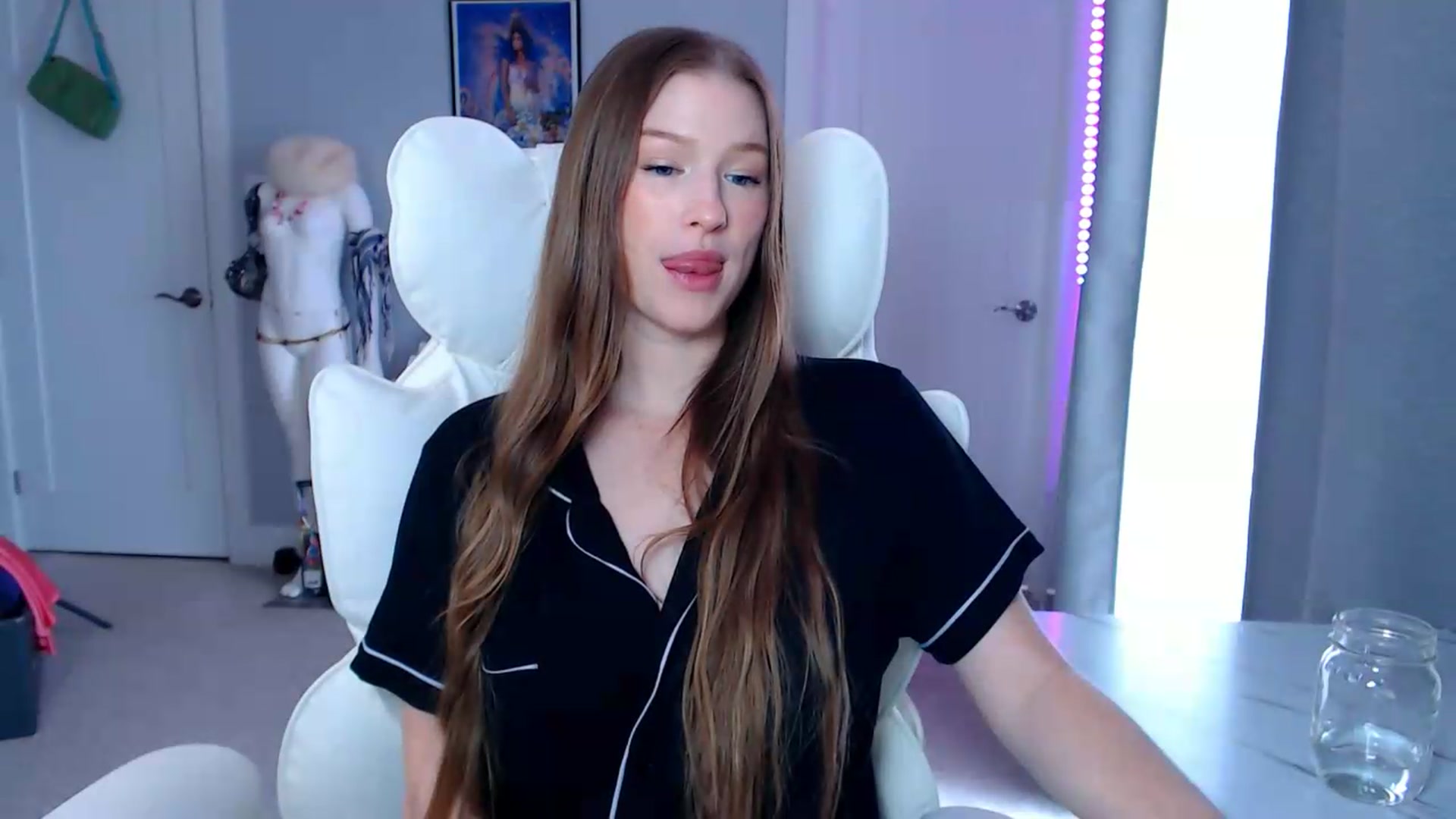 Gallery image thumbnail from GemmaMinx's myfreecams stream on, 07/29/2026, 19:01 image 20 of 20