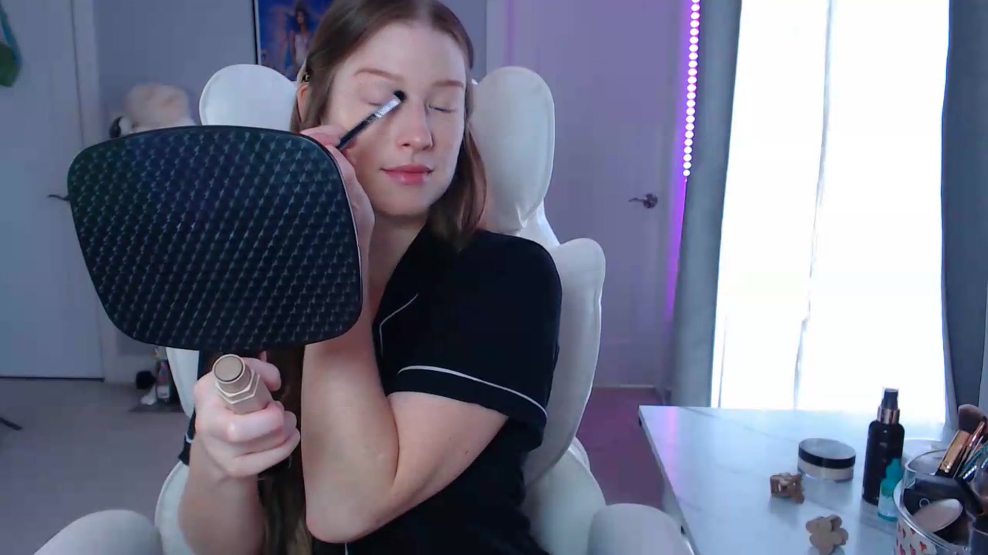 Gallery image thumbnail from GemmaMinx's myfreecams stream on, 07/29/2026, 19:01 image 3 of 20