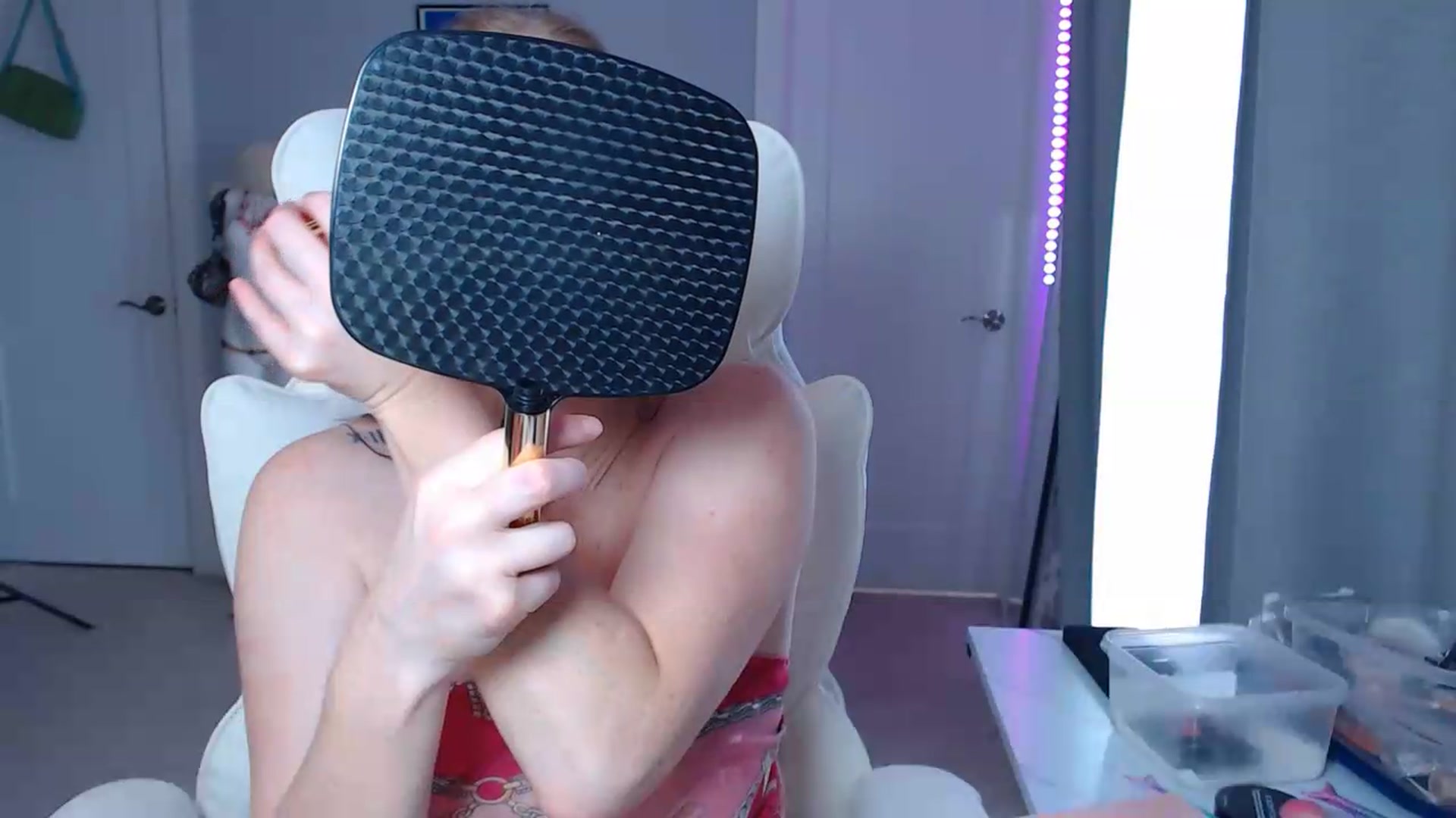 Gallery image thumbnail from GemmaMinx's myfreecams stream on, 08/06/2026, 19:02 image 16 of 20