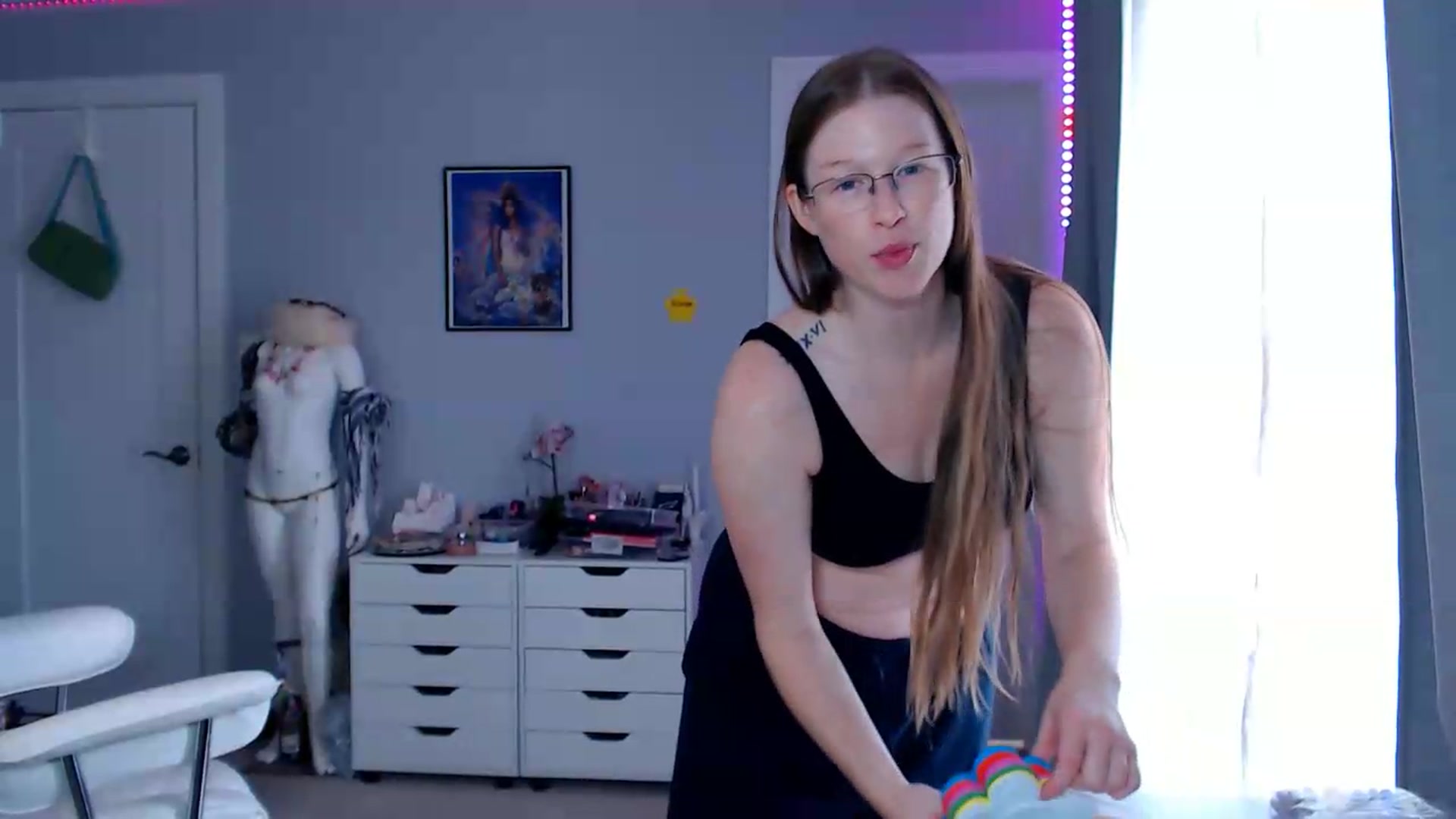 Gallery image thumbnail from GemmaMinx's myfreecams stream on, 08/10/2026, 17:40 image 14 of 20