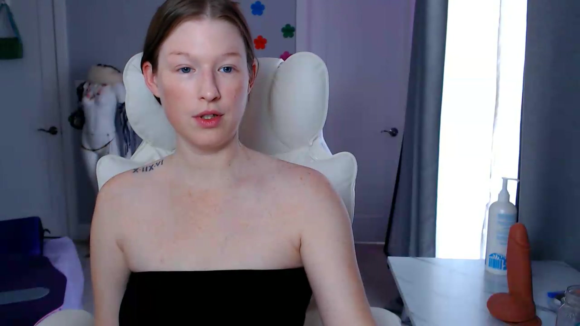 Gallery image thumbnail from GemmaMinx's myfreecams stream on, 08/14/2026, 17:54 image 3 of 20