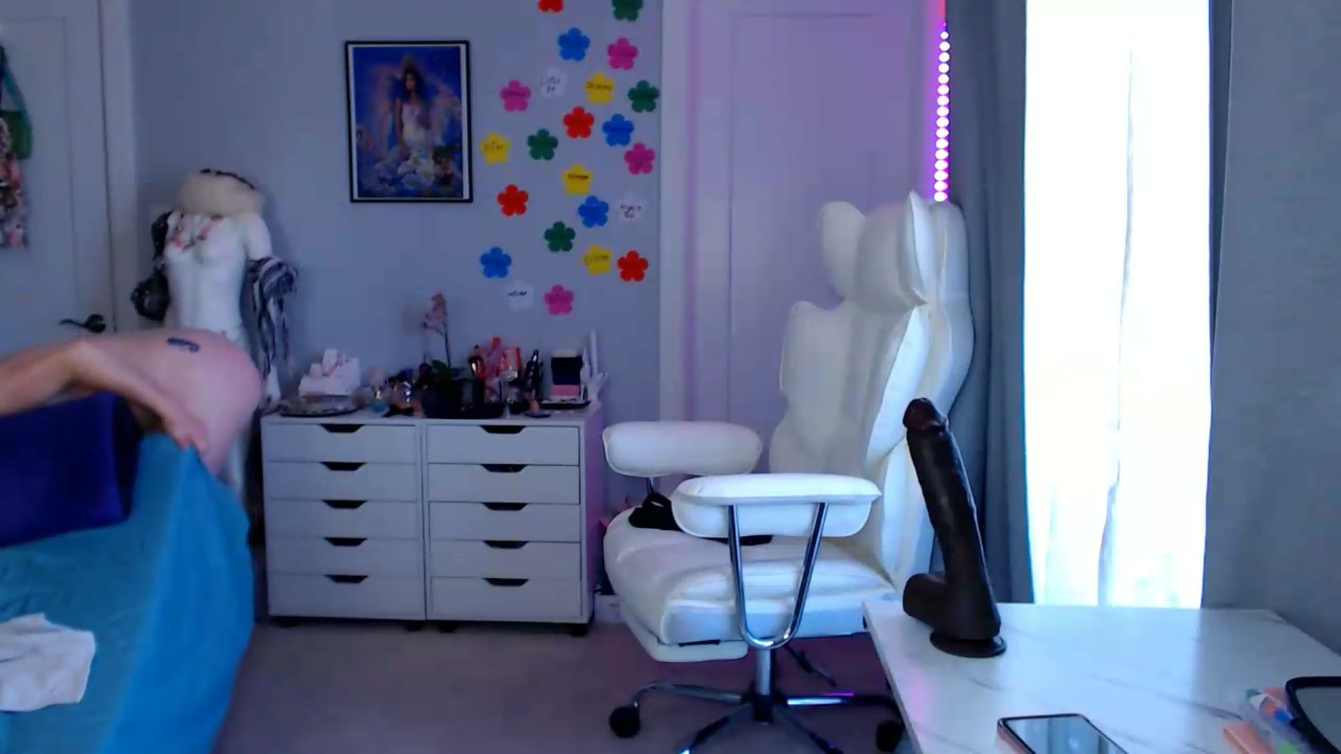 Gallery image thumbnail from GemmaMinx's myfreecams stream on, 08/15/2026, 18:56 image 7 of 20
