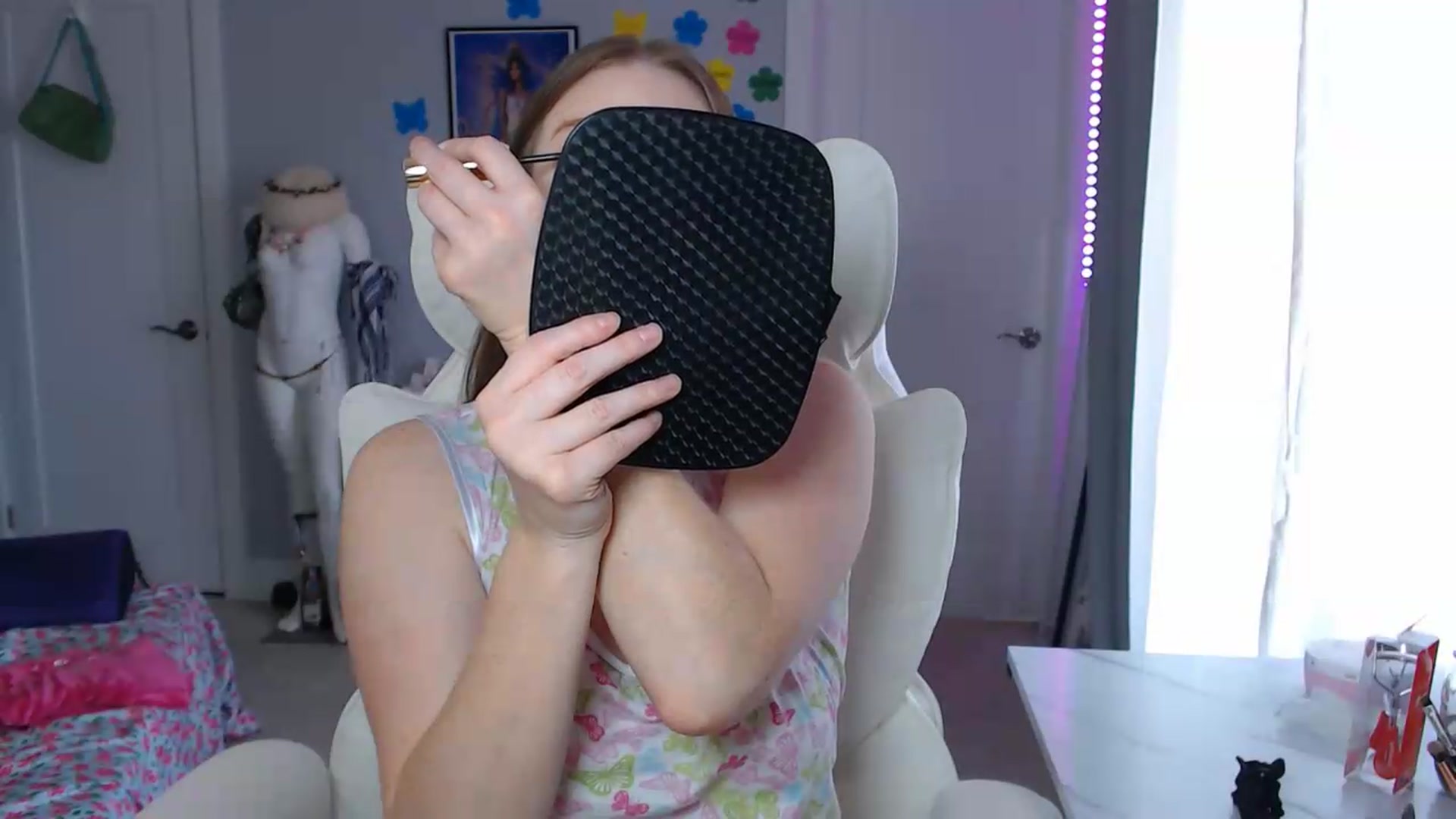 Gallery image thumbnail from GemmaMinx's myfreecams stream on, 08/26/2026, 18:32 image 11 of 20