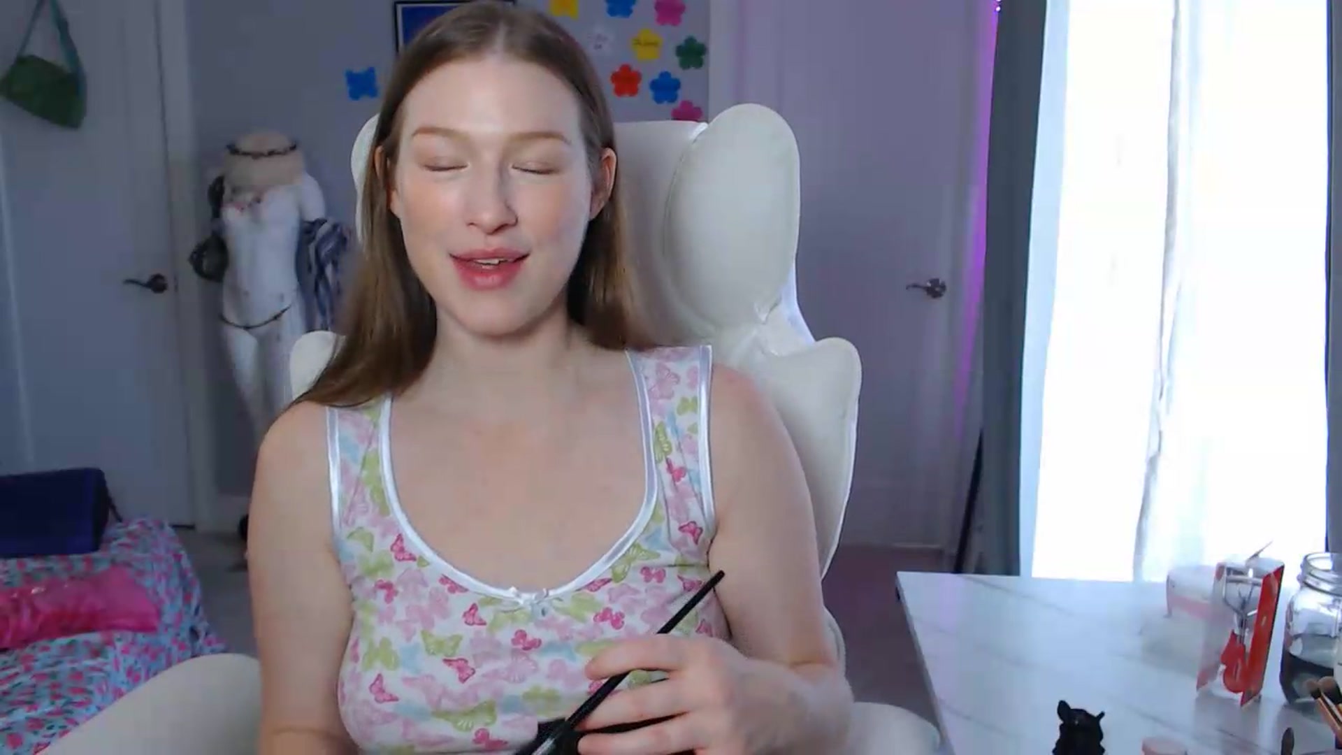 Gallery image thumbnail from GemmaMinx's myfreecams stream on, 08/26/2026, 18:32 image 9 of 20