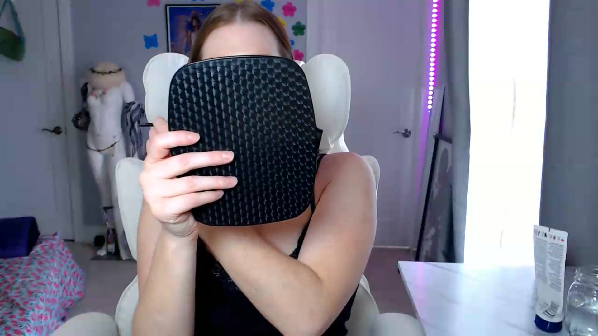 Gallery image thumbnail from GemmaMinx's myfreecams stream on, 08/27/2026, 17:25 image 2 of 20