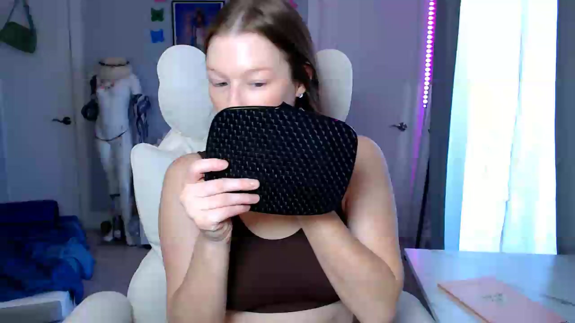 Gallery image thumbnail from GemmaMinx's myfreecams stream on, 08/29/2026, 17:25 image 1 of 20