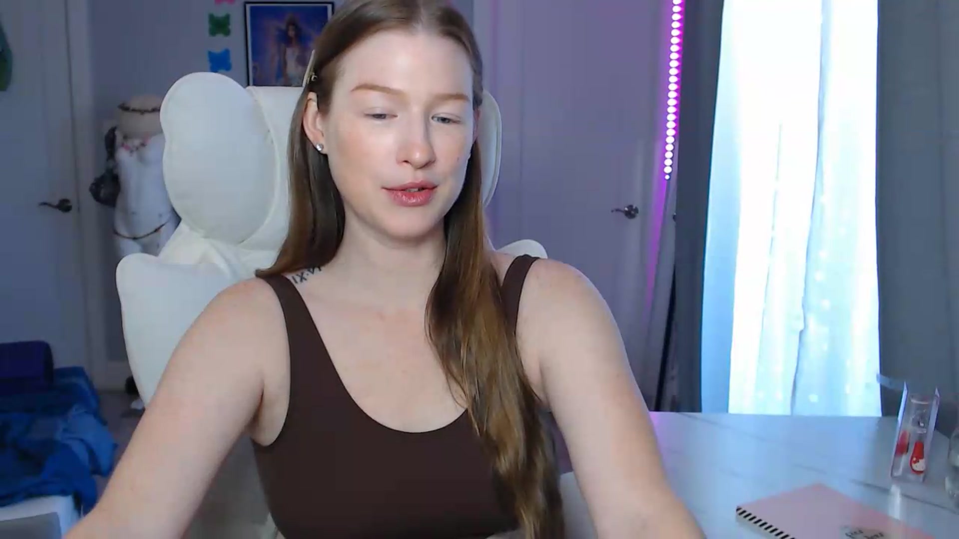 Gallery image thumbnail from GemmaMinx's myfreecams stream on, 08/29/2026, 17:25 image 10 of 20
