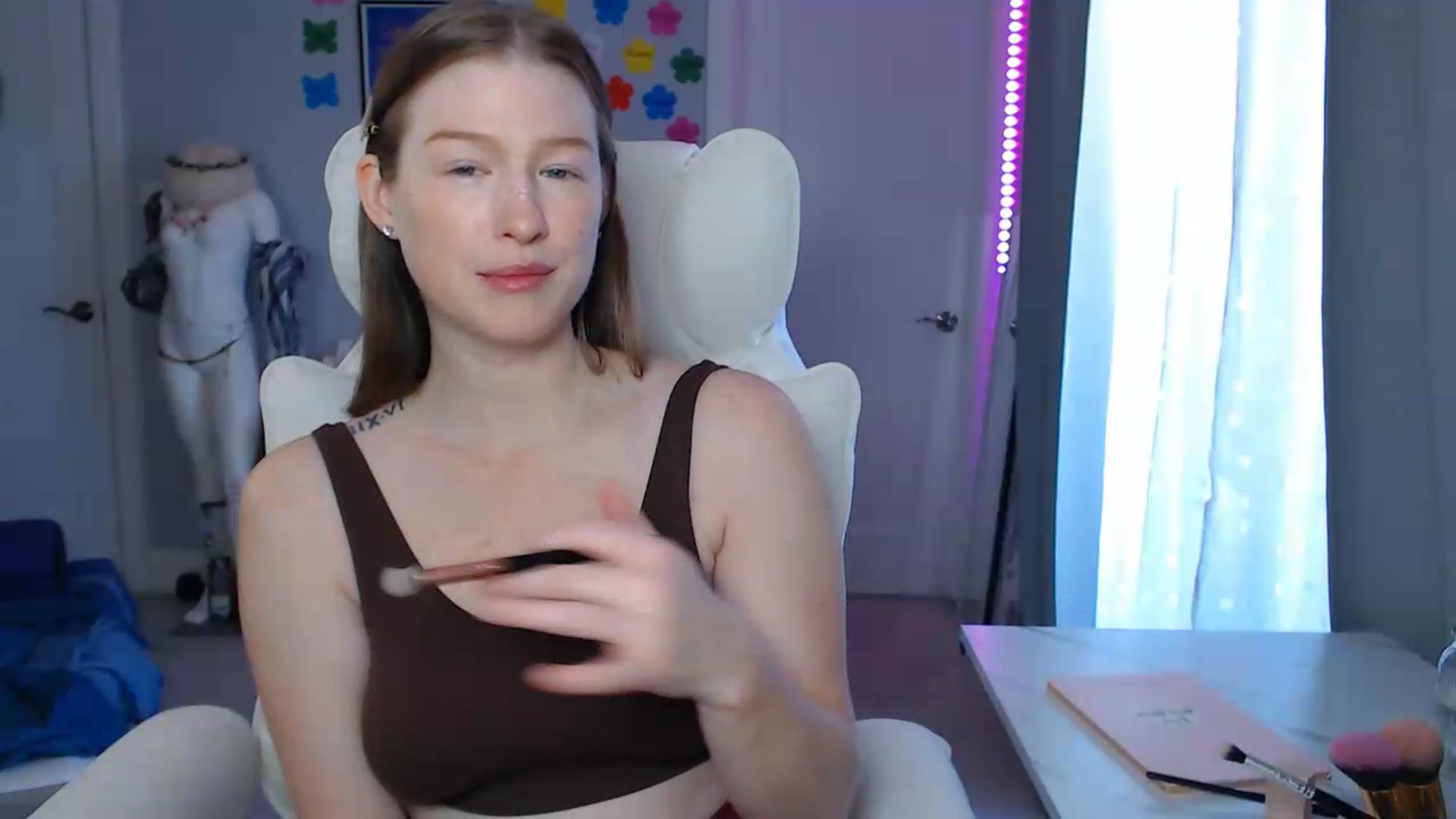 Gallery image thumbnail from GemmaMinx's myfreecams stream on, 08/29/2026, 17:25 image 7 of 20