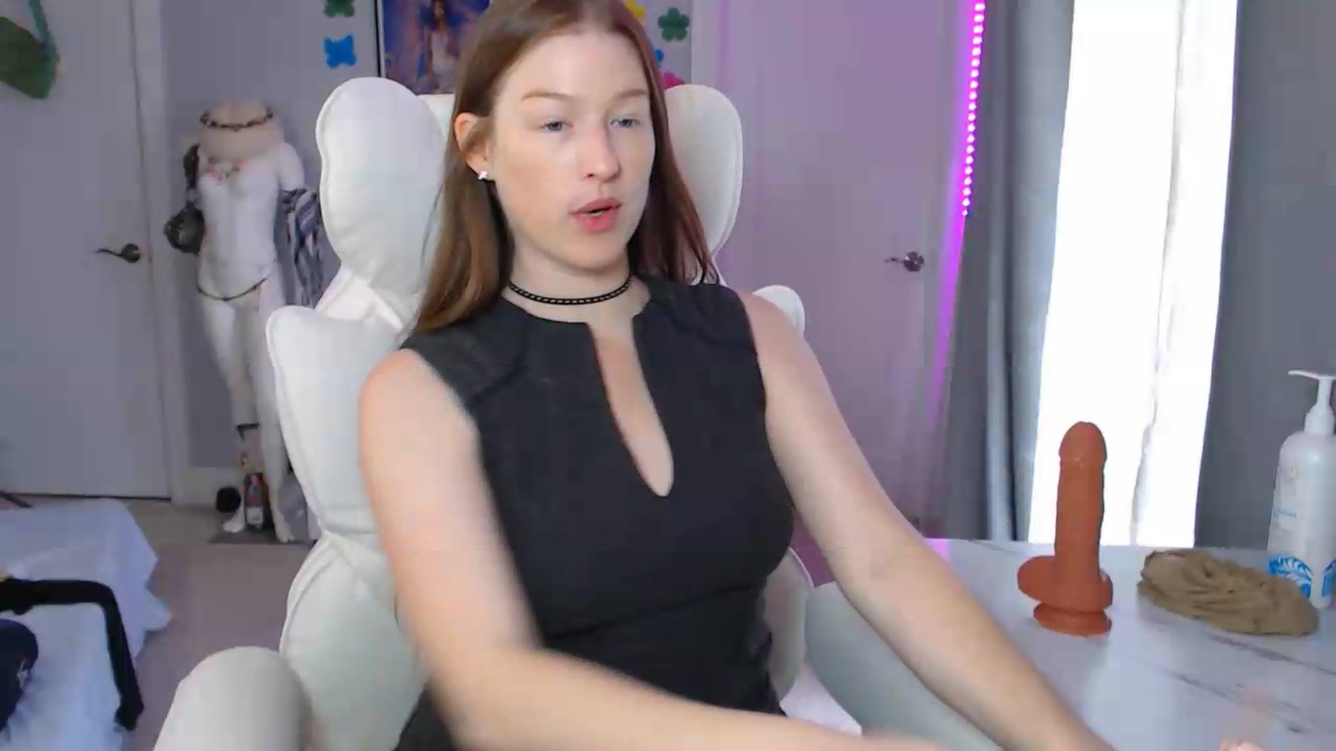 Gallery image thumbnail from GemmaMinx's myfreecams stream on, 08/30/2026, 16:34 image 11 of 20