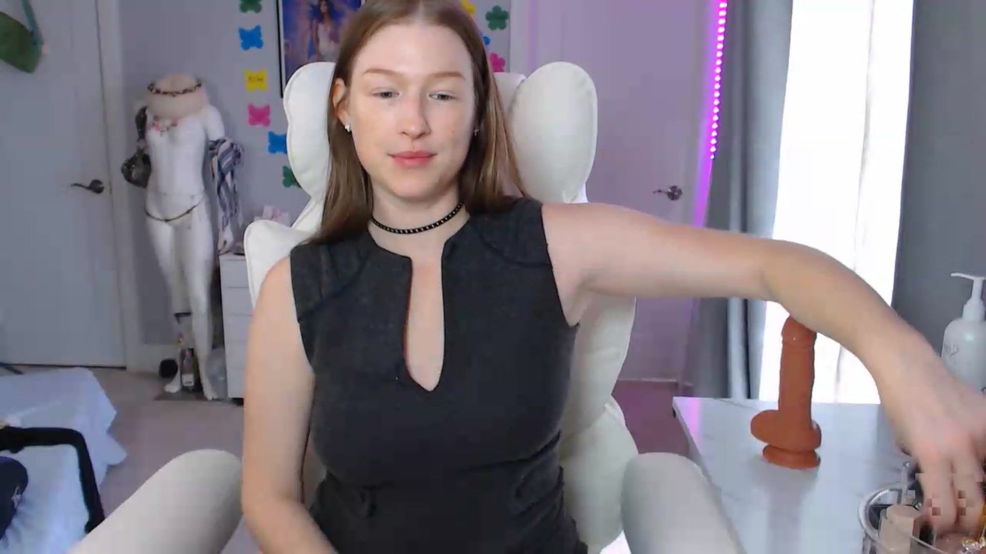 Gallery image thumbnail from GemmaMinx's myfreecams stream on, 08/30/2026, 16:34 image 13 of 20