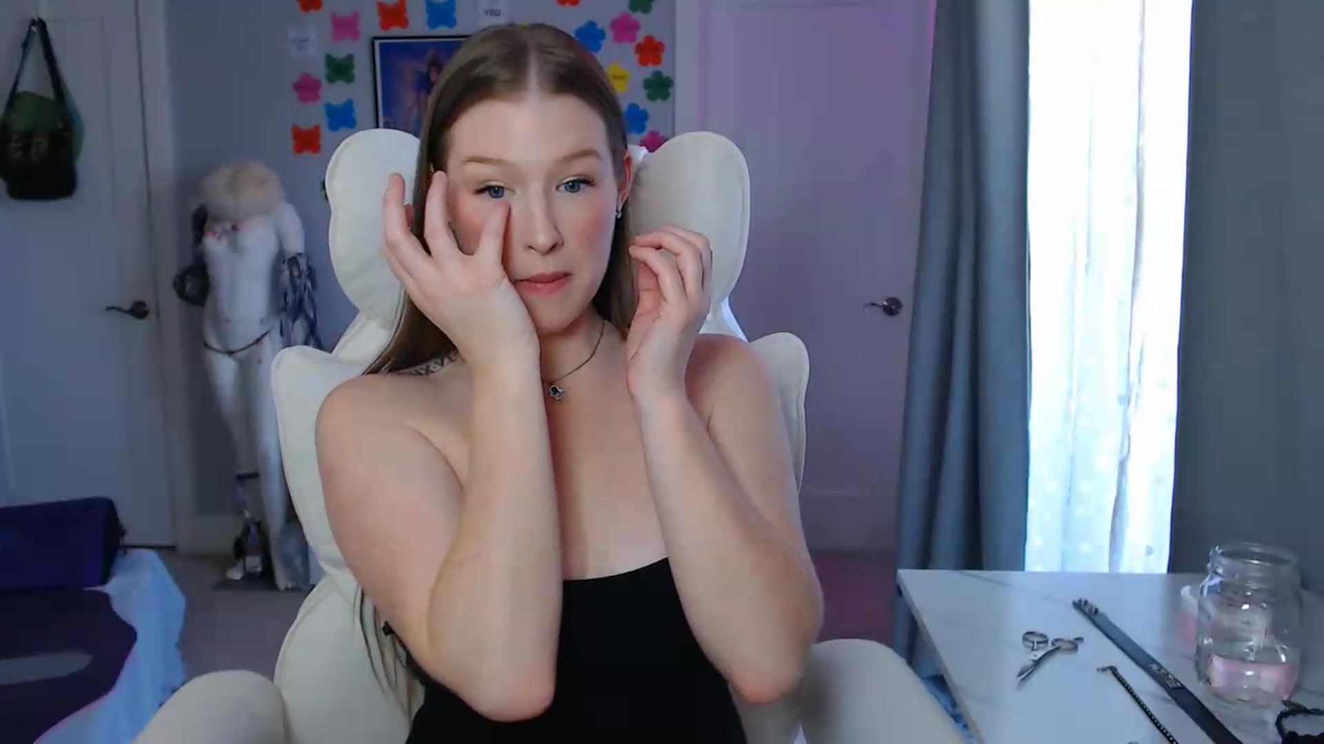 Gallery image thumbnail from GemmaMinx's myfreecams stream on, 09/11/2026, 19:47 image 11 of 20