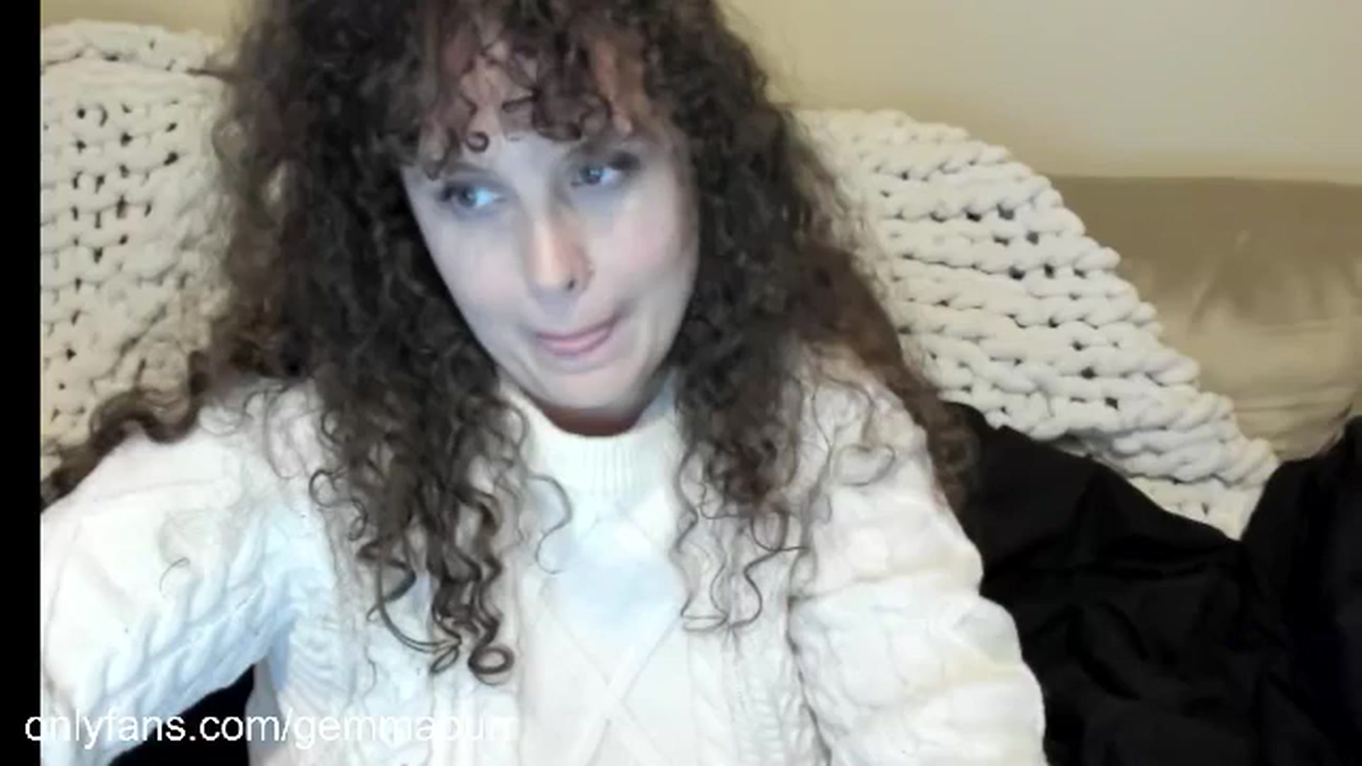 Gallery image thumbnail from GemmaPurr's myfreecams stream on, 11/20/2025, 03:43 image 15 of 20