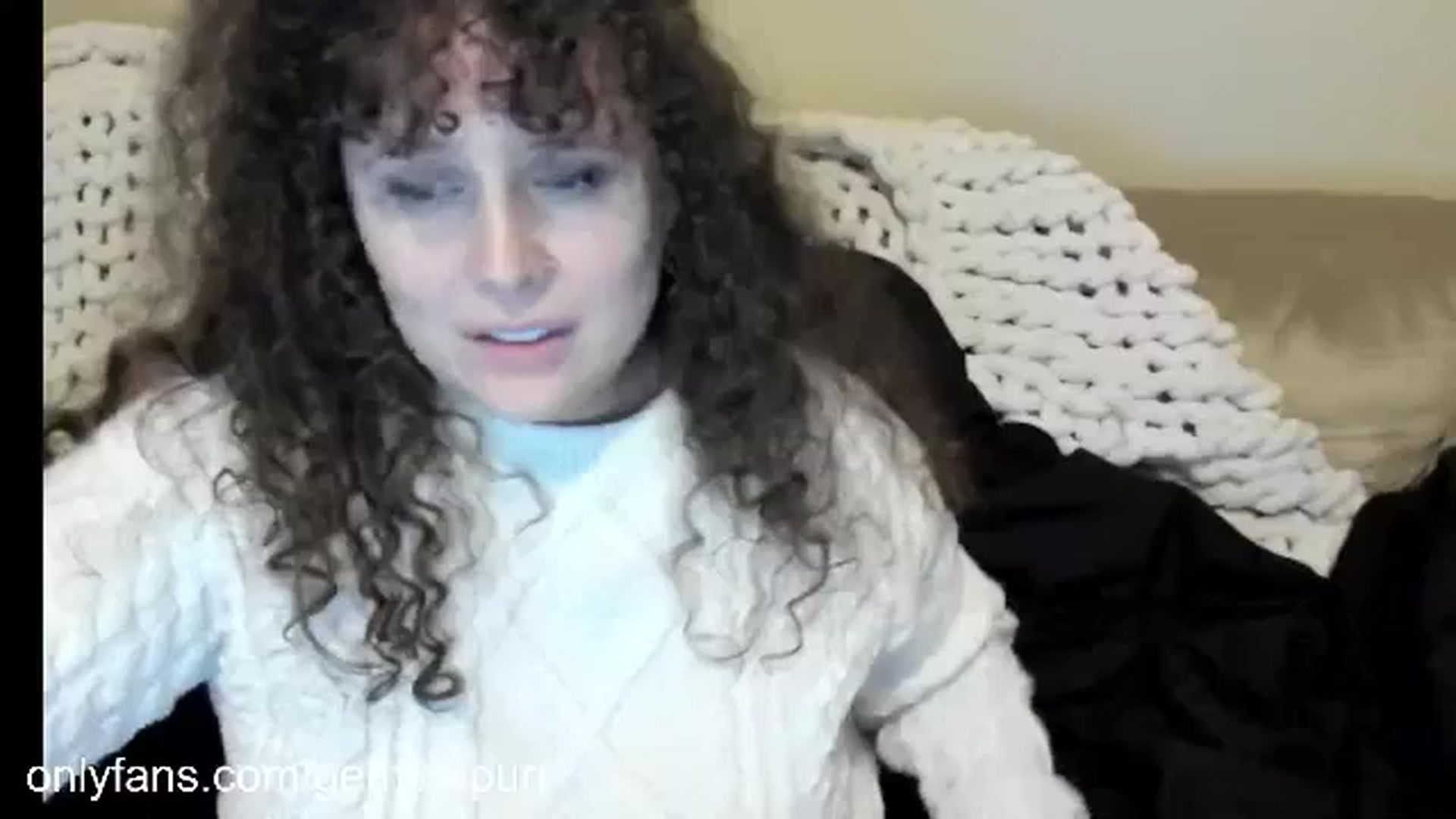 Gallery image thumbnail from GemmaPurr's myfreecams stream on, 11/20/2025, 03:43 image 16 of 20