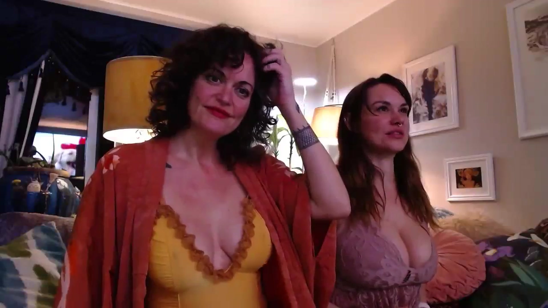 Gallery image thumbnail from GenevieveNyx's myfreecams stream on, 01/12/2024, 05:06 image 7 of 20