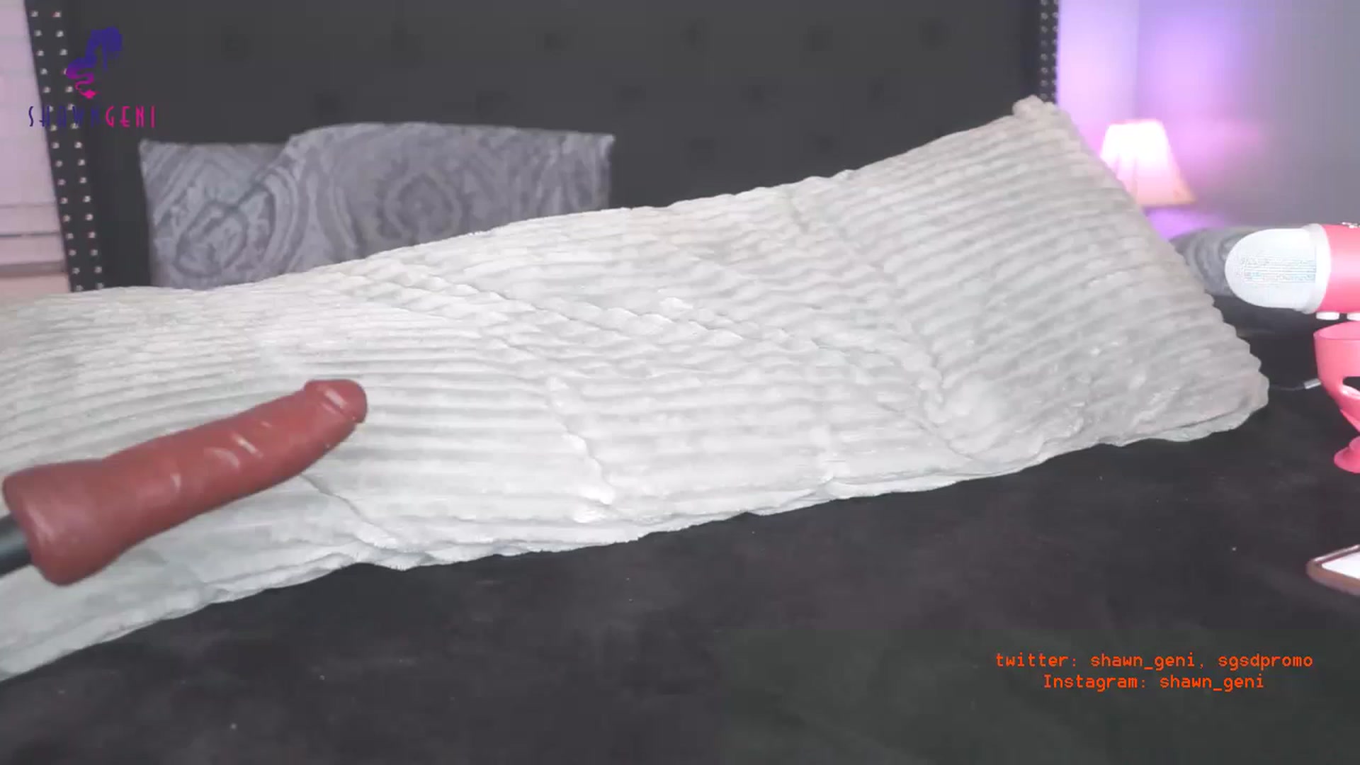Gallery image thumbnail from GeniBae's myfreecams stream on, 11/28/2022, 09:23 image 2 of 20