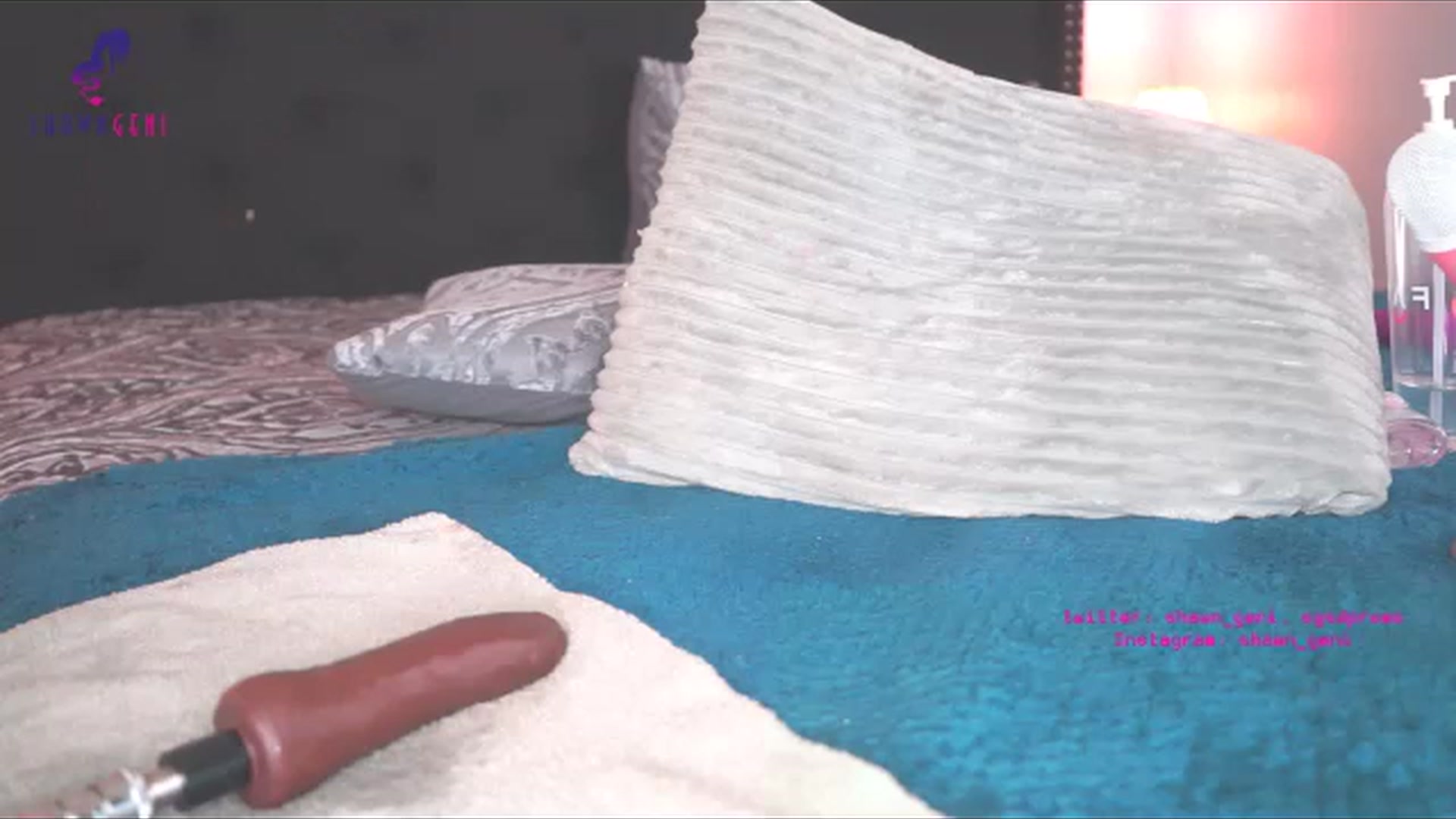 Gallery image thumbnail from GeniBae's myfreecams stream on, 12/02/2022, 09:53 image 2 of 20
