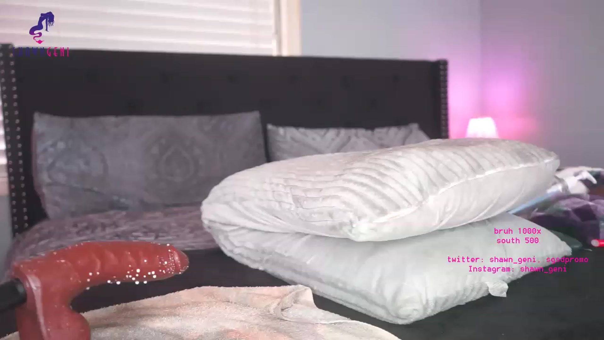 Gallery image thumbnail from GeniBae's myfreecams stream on, 12/03/2022, 15:52 image 13 of 20