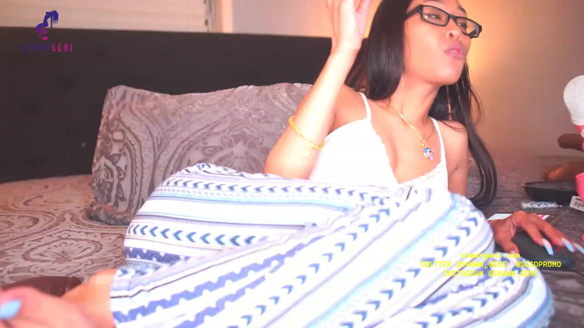 Gallery image thumbnail from GeniBae's myfreecams stream on, 06/26/2023, 07:27 image 10 of 20