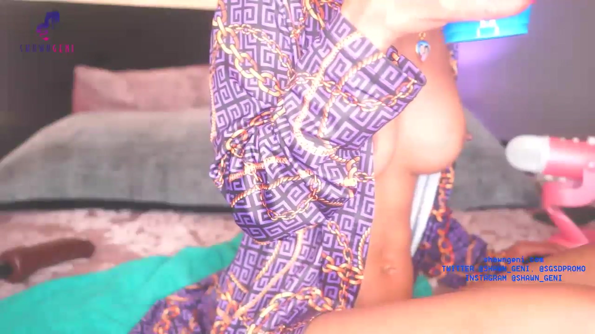 Gallery image thumbnail from GeniBae's myfreecams stream on, 07/24/2023, 21:23 image 12 of 20