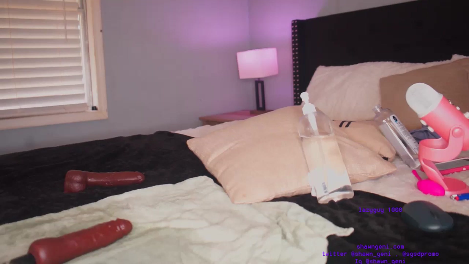 Gallery image thumbnail from GeniBae's myfreecams stream on, 10/11/2023, 19:25 image 5 of 20
