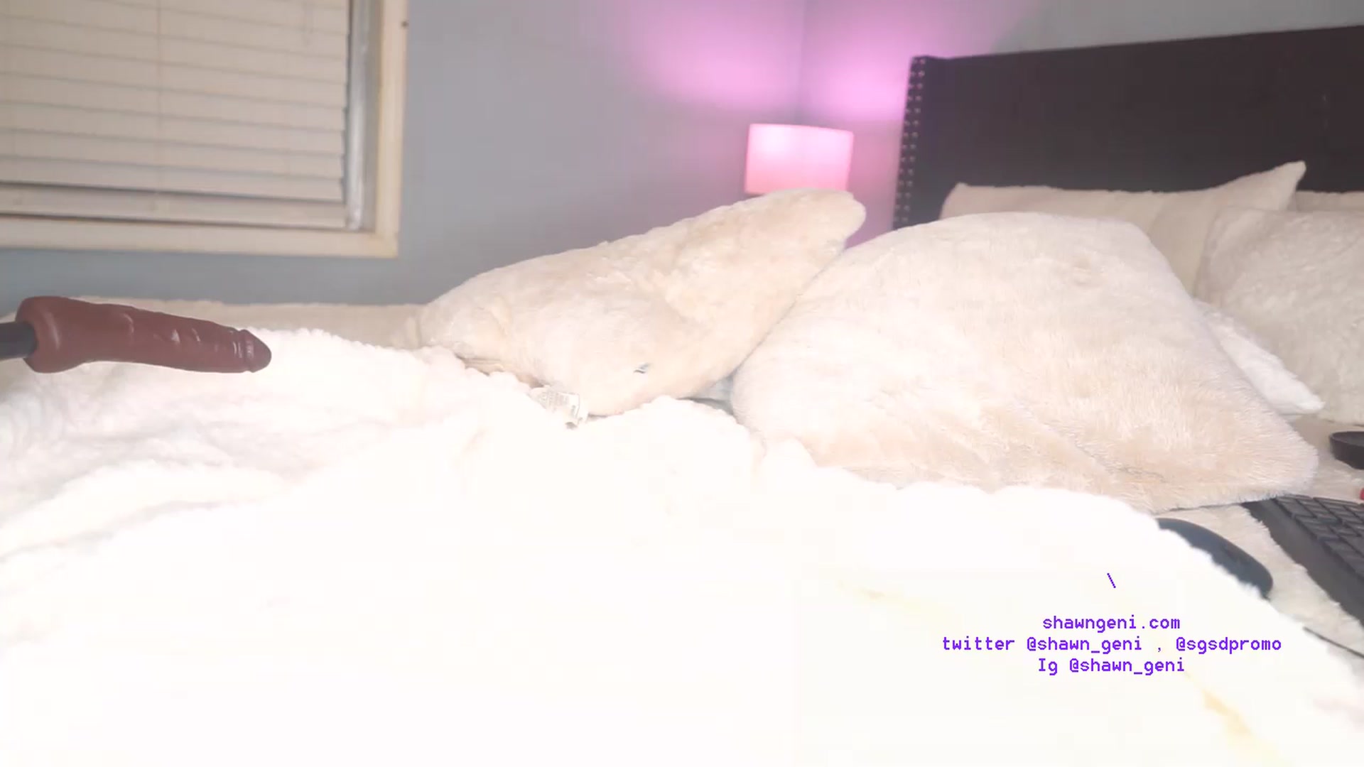 Gallery image thumbnail from GeniBae's myfreecams stream on, 11/02/2023, 02:33 image 20 of 20