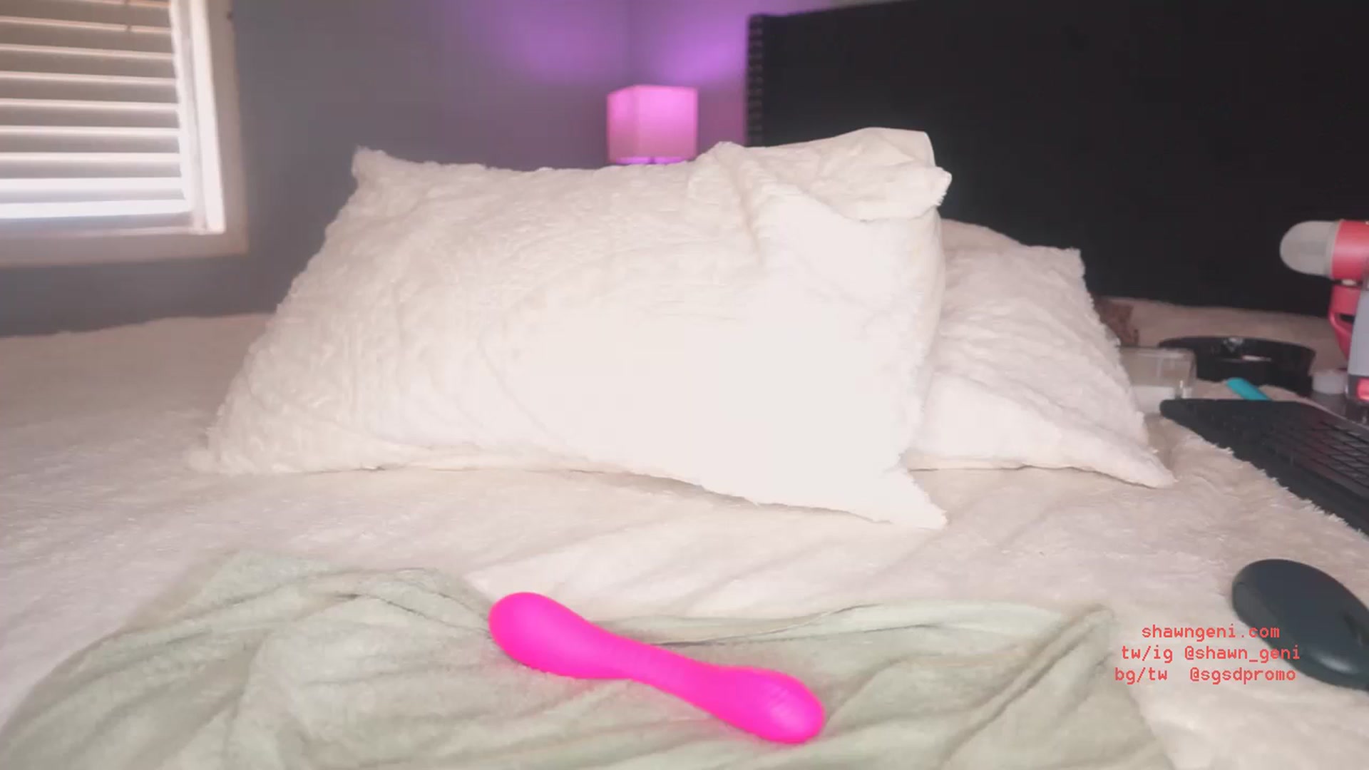 Gallery image thumbnail from GeniBae's myfreecams stream on, 01/27/2024, 19:23 image 16 of 20