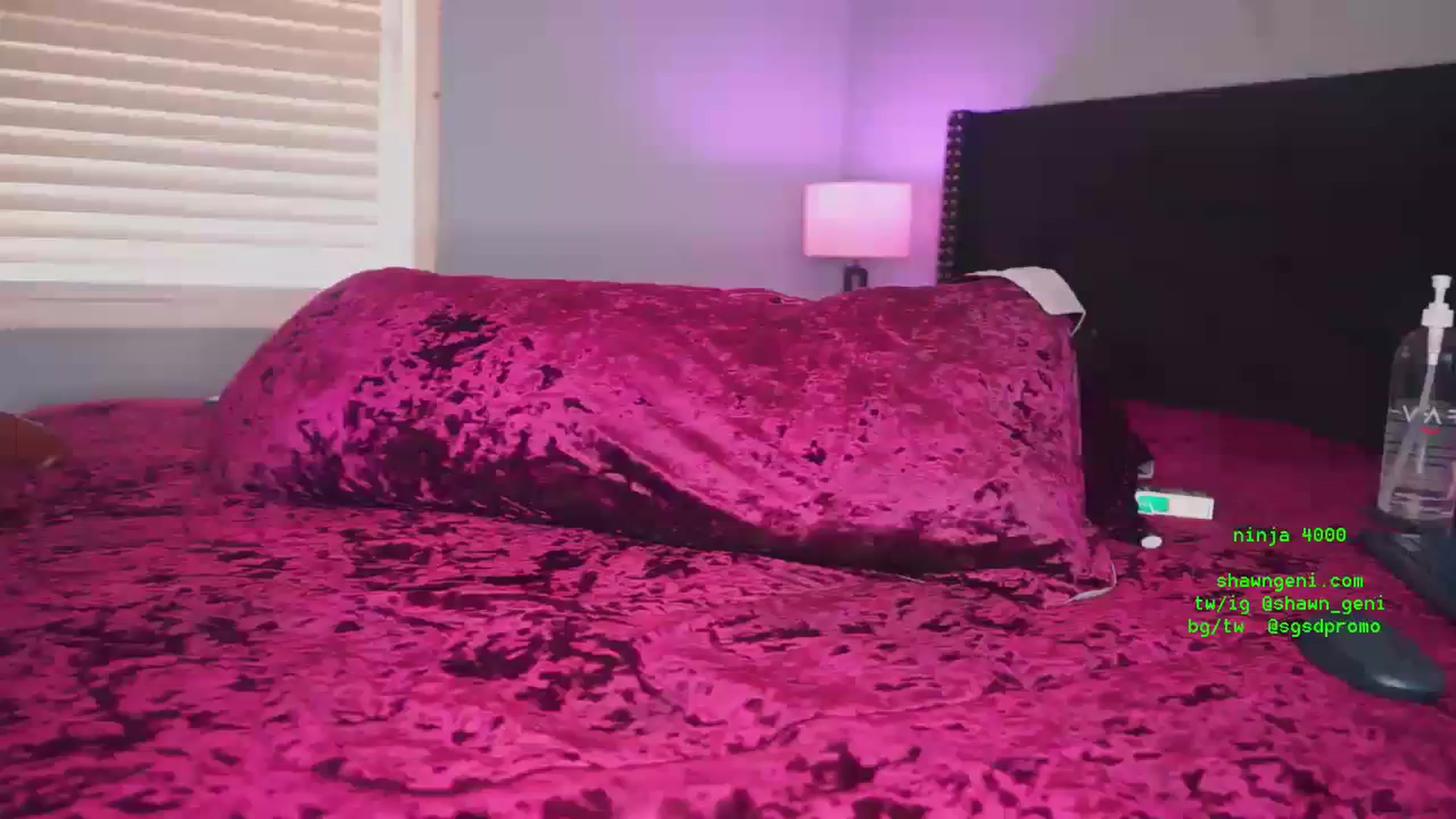 Gallery image thumbnail from GeniBae's myfreecams stream on, 02/17/2024, 16:32 image 17 of 20