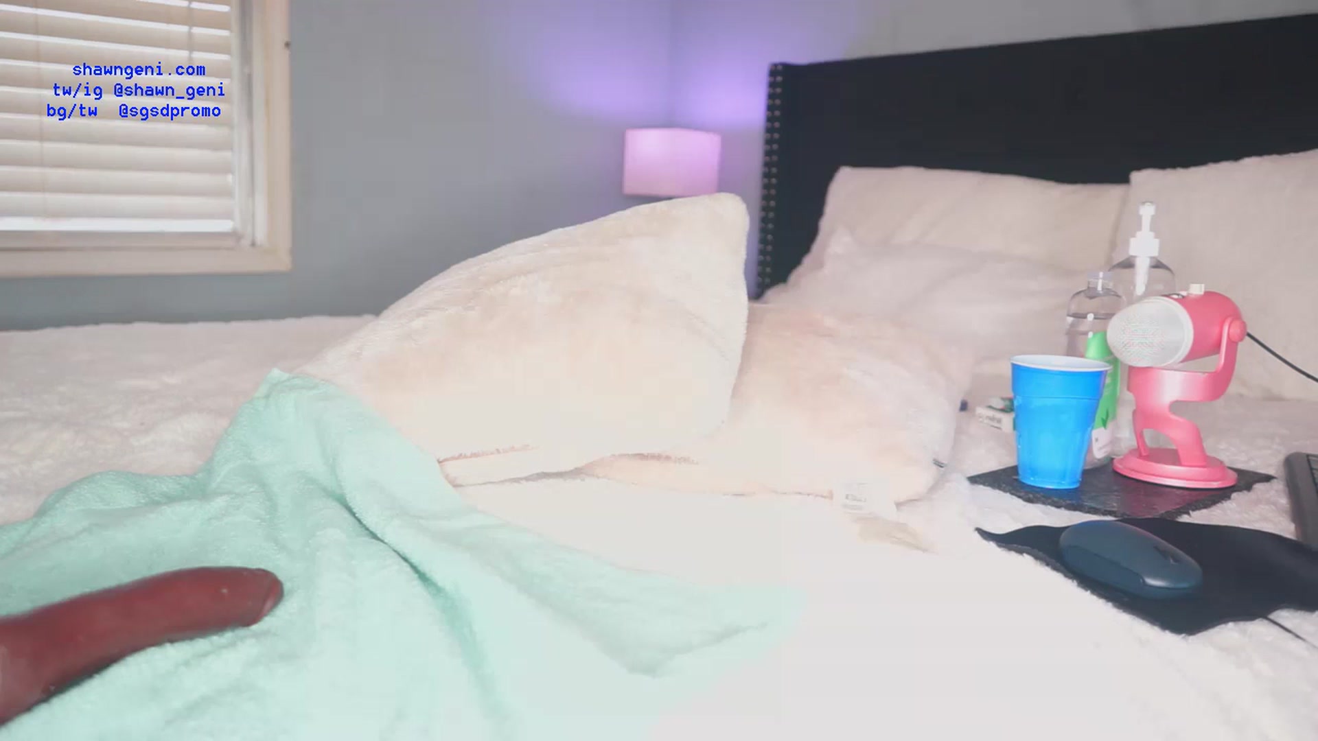 Gallery image thumbnail from GeniBae's myfreecams stream on, 03/08/2024, 14:23 image 1 of 20