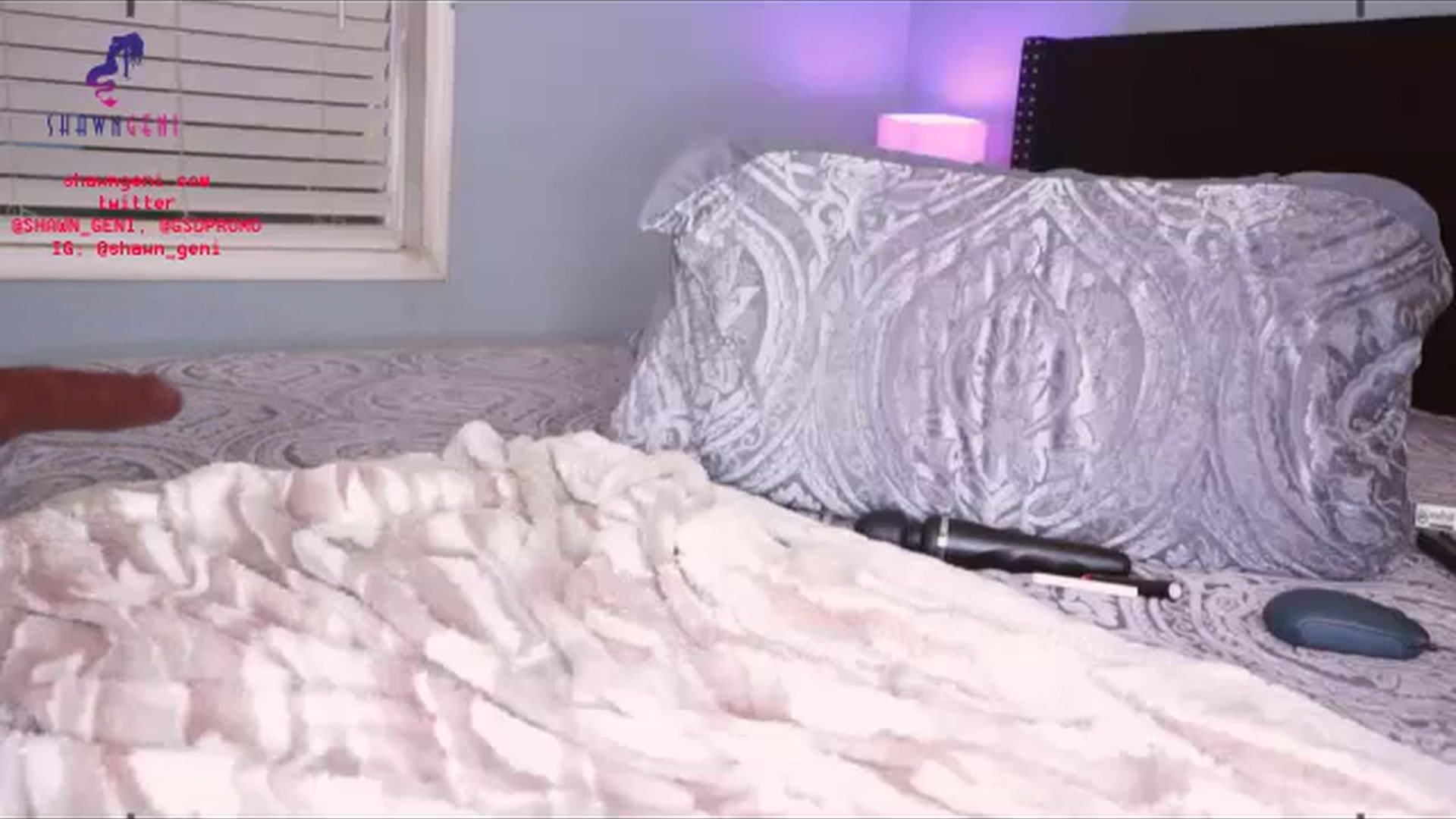 Gallery image thumbnail from GeniBae's myfreecams stream on, 07/14/2024, 02:03 image 3 of 20