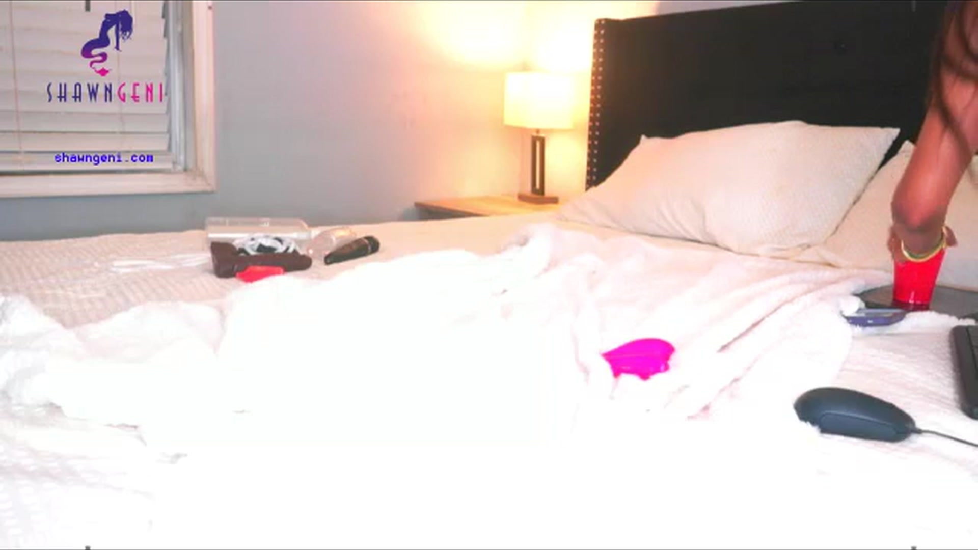 Gallery image thumbnail from GeniBae's myfreecams stream on, 07/20/2024, 12:08 image 2 of 20