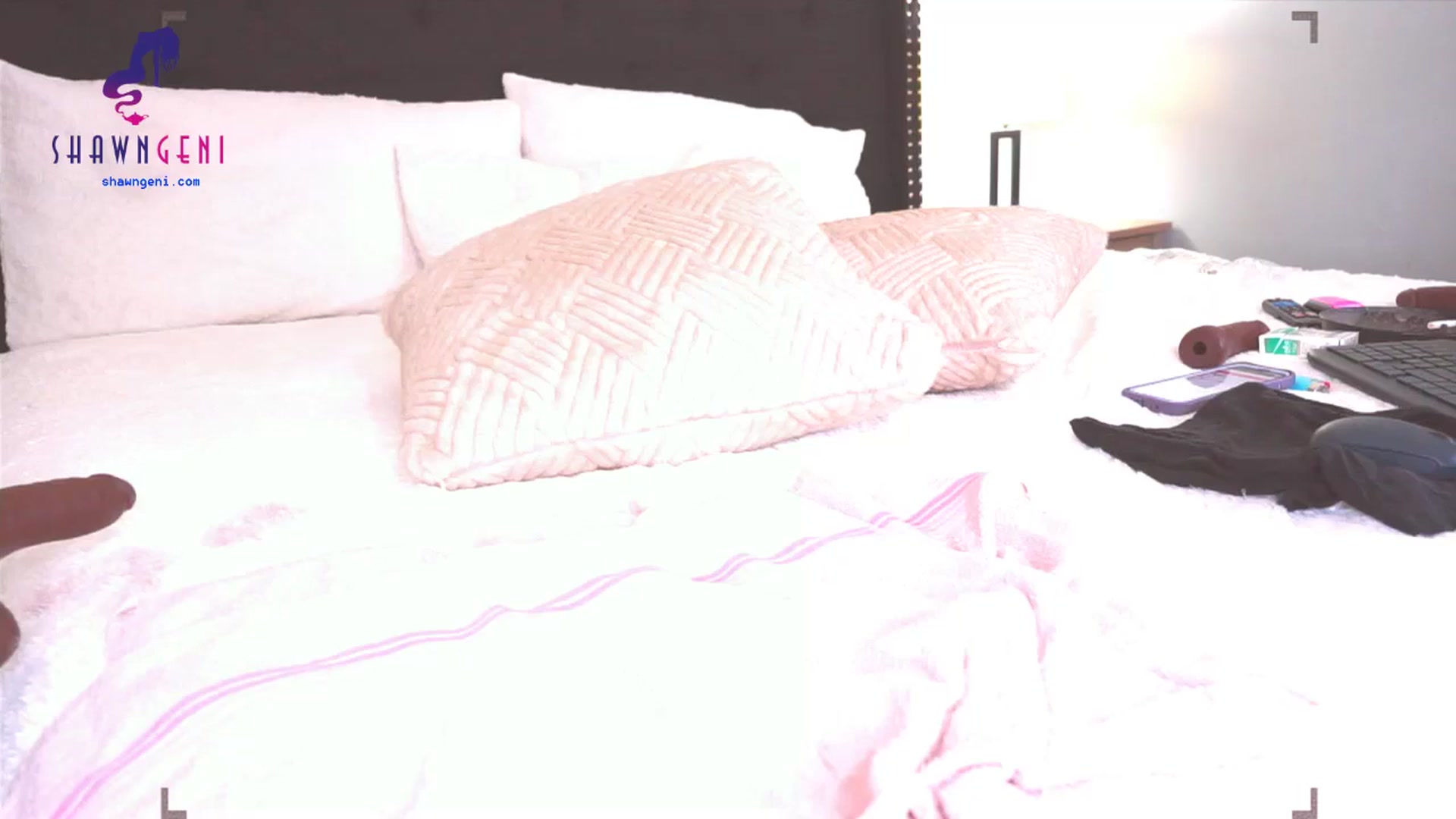 Gallery image thumbnail from GeniBae's myfreecams stream on, 09/05/2024, 04:05 image 9 of 20