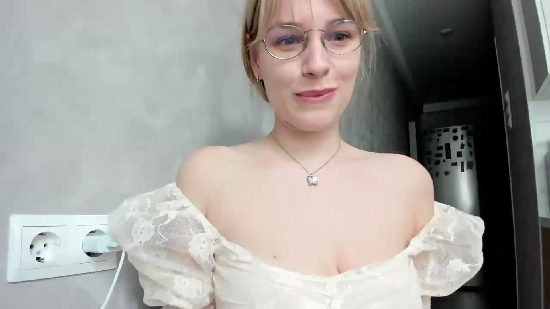 Gallery image thumbnail from GentleGirl's myfreecams stream on, 05/10/2026, 10:10 image 15 of 20