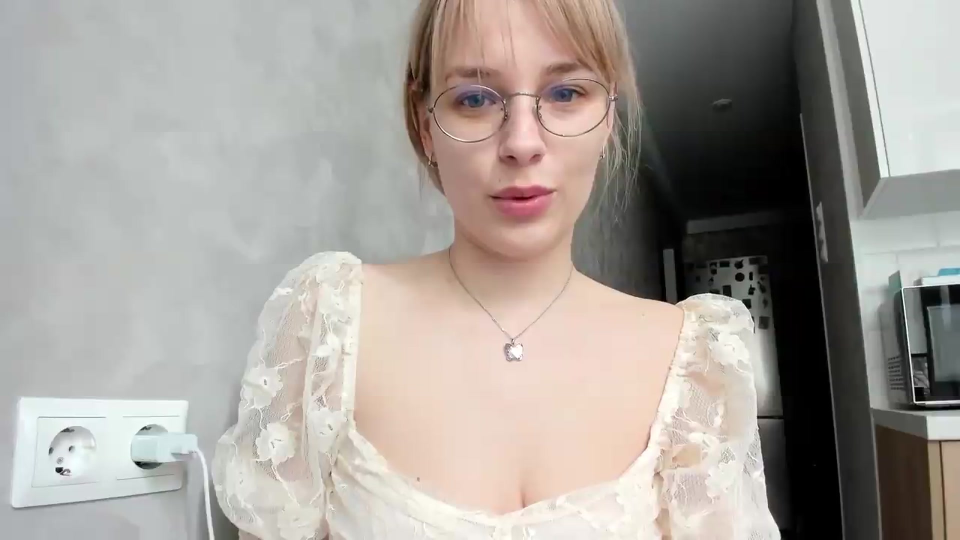 Gallery image thumbnail from GentleGirl's myfreecams stream on, 05/10/2026, 10:10 image 8 of 20