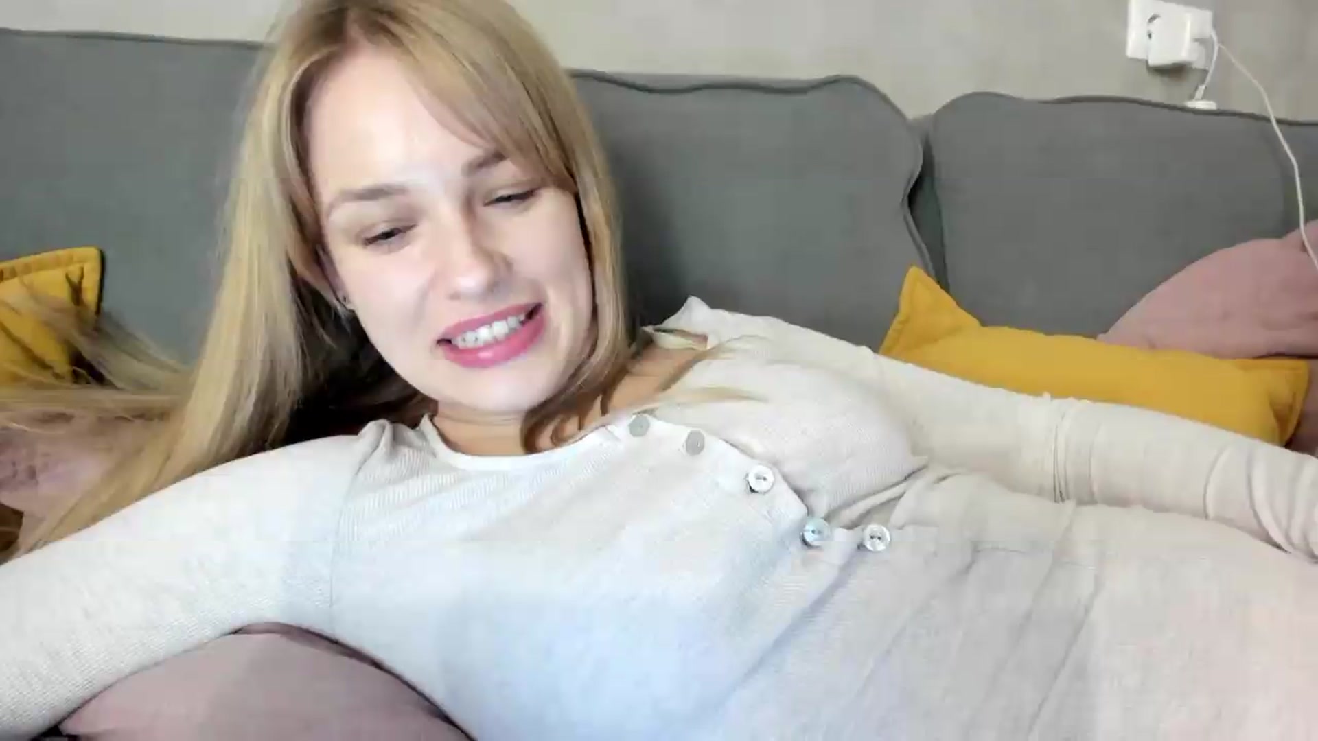 Gallery image thumbnail from GentleGirl's myfreecams stream on, 08/30/2026, 12:15 image 17 of 20