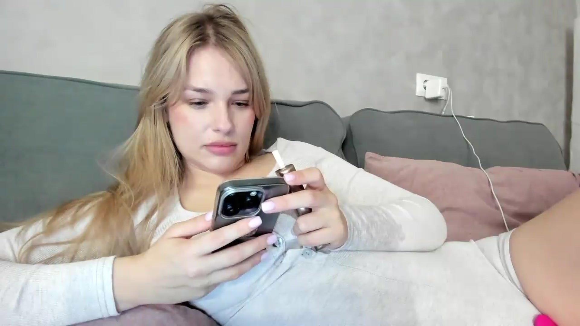 Gallery image thumbnail from GentleGirl's myfreecams stream on, 09/03/2026, 09:28 image 17 of 20