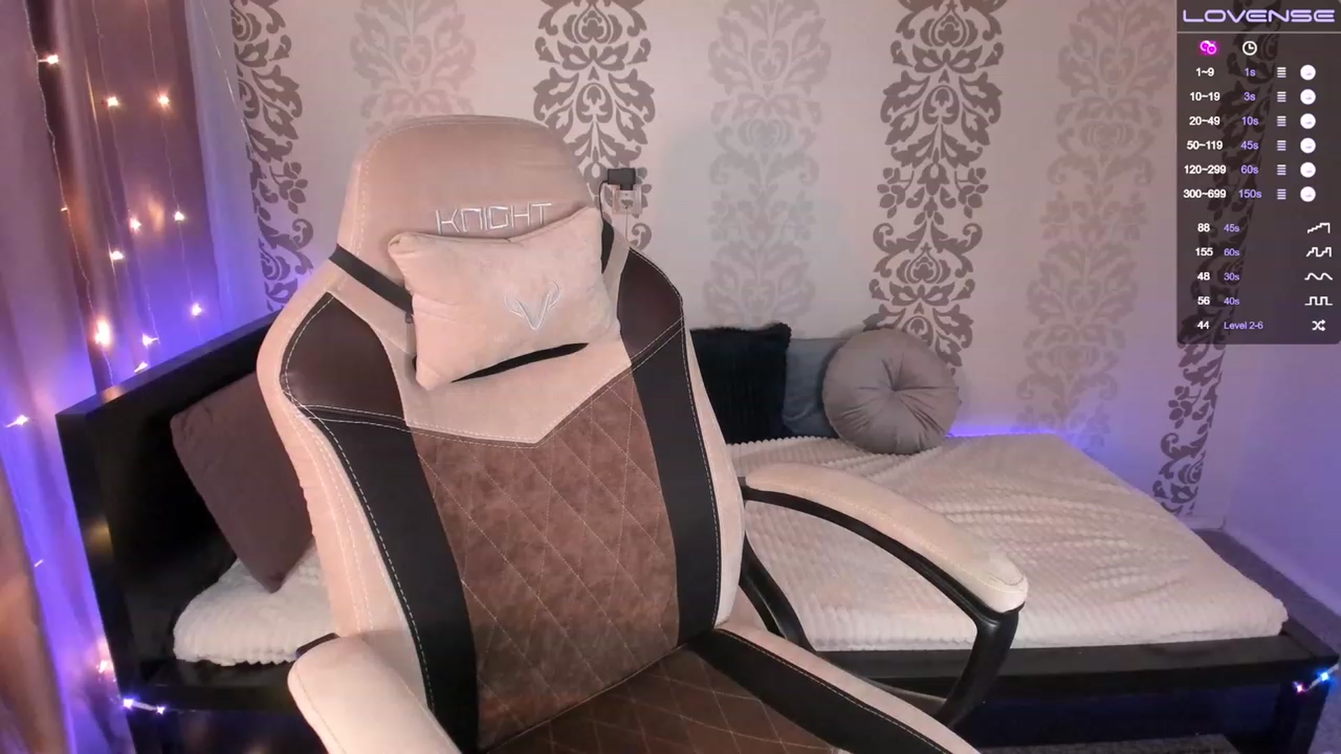 Gallery image thumbnail from GentleTiffany's myfreecams stream on, 07/16/2023, 15:14 image 4 of 20