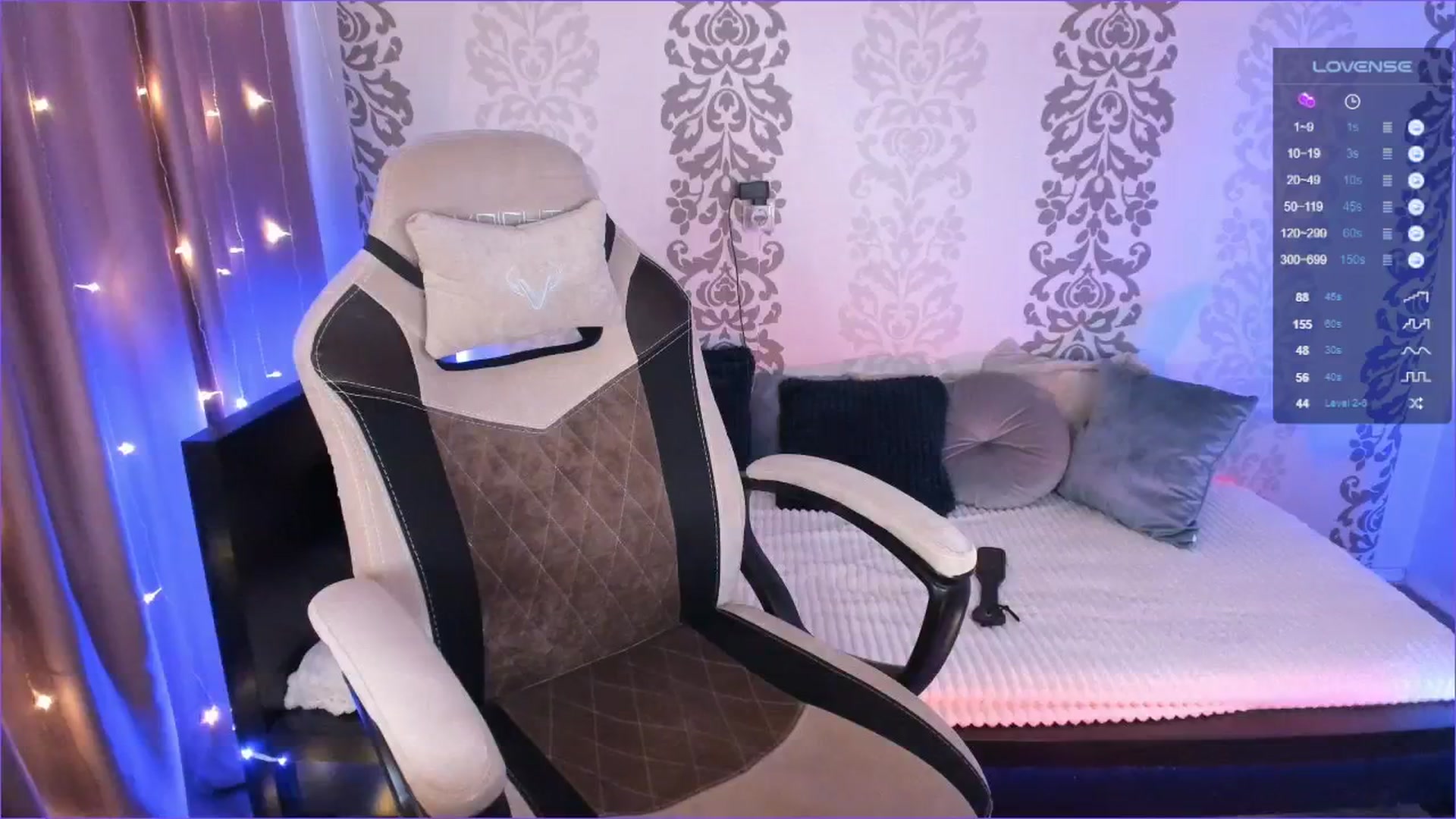 Gallery image thumbnail from GentleTiffany's myfreecams stream on, 05/06/2024, 13:12 image 7 of 20
