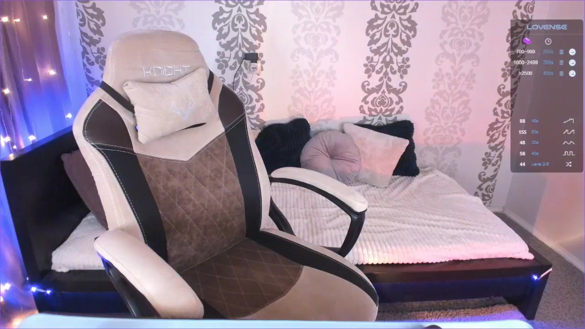 Gallery image thumbnail from GentleTiffany's myfreecams stream on, 07/30/2024, 13:15 image 5 of 20