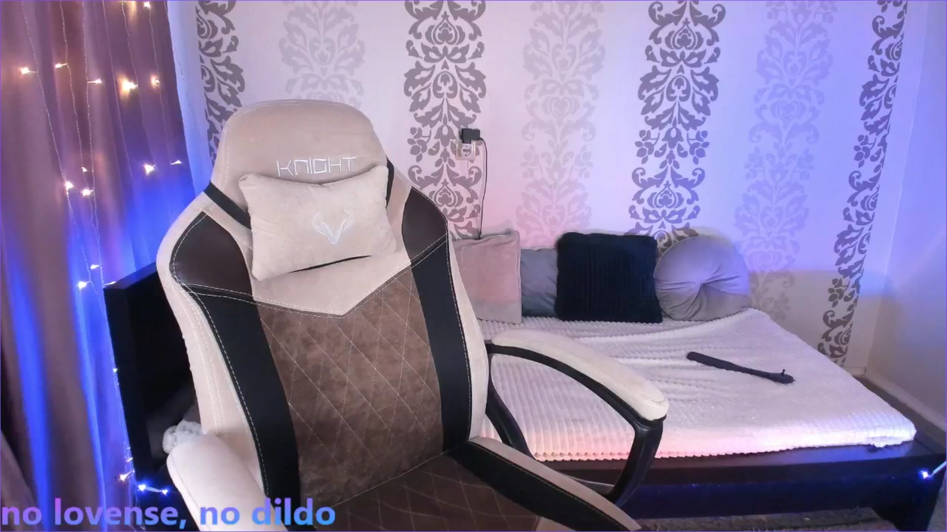 Gallery image thumbnail from GentleTiffany's myfreecams stream on, 07/04/2025, 13:12 image 4 of 20