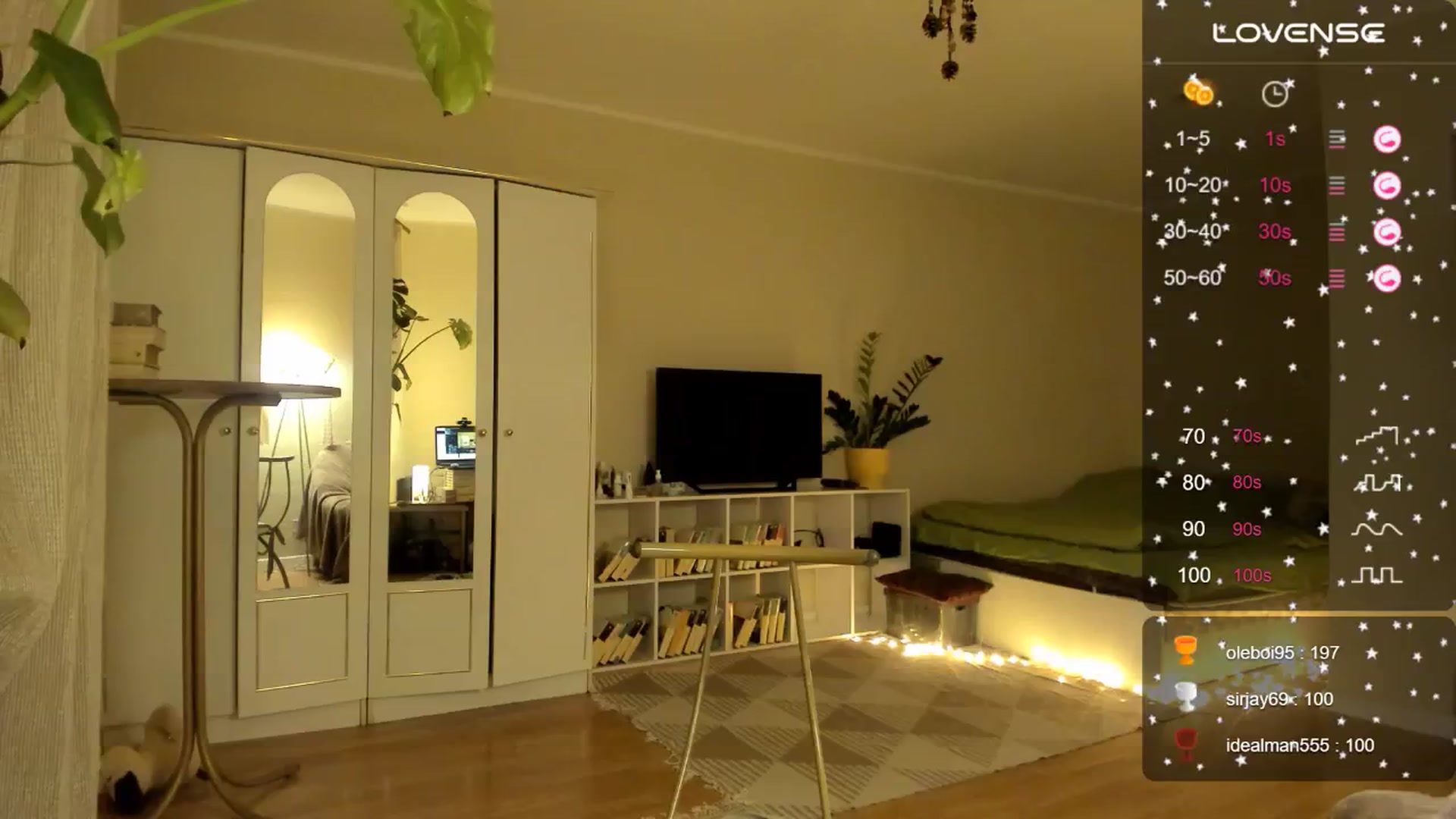 Gallery image thumbnail from Gentlecontent's myfreecams stream on, 12/15/2024, 15:54 image 3 of 20