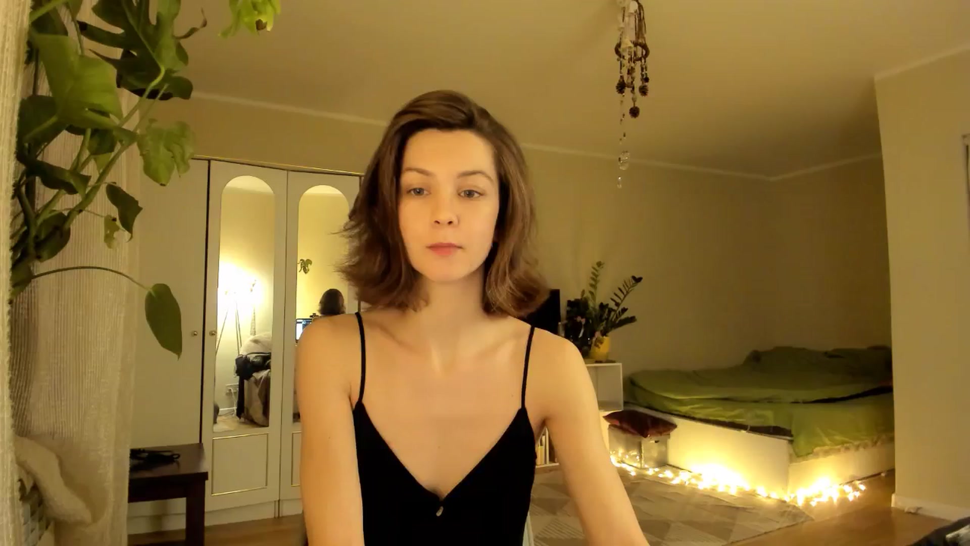Gallery image thumbnail from Gentlecontent's myfreecams stream on, 12/24/2024, 18:34 image 13 of 20