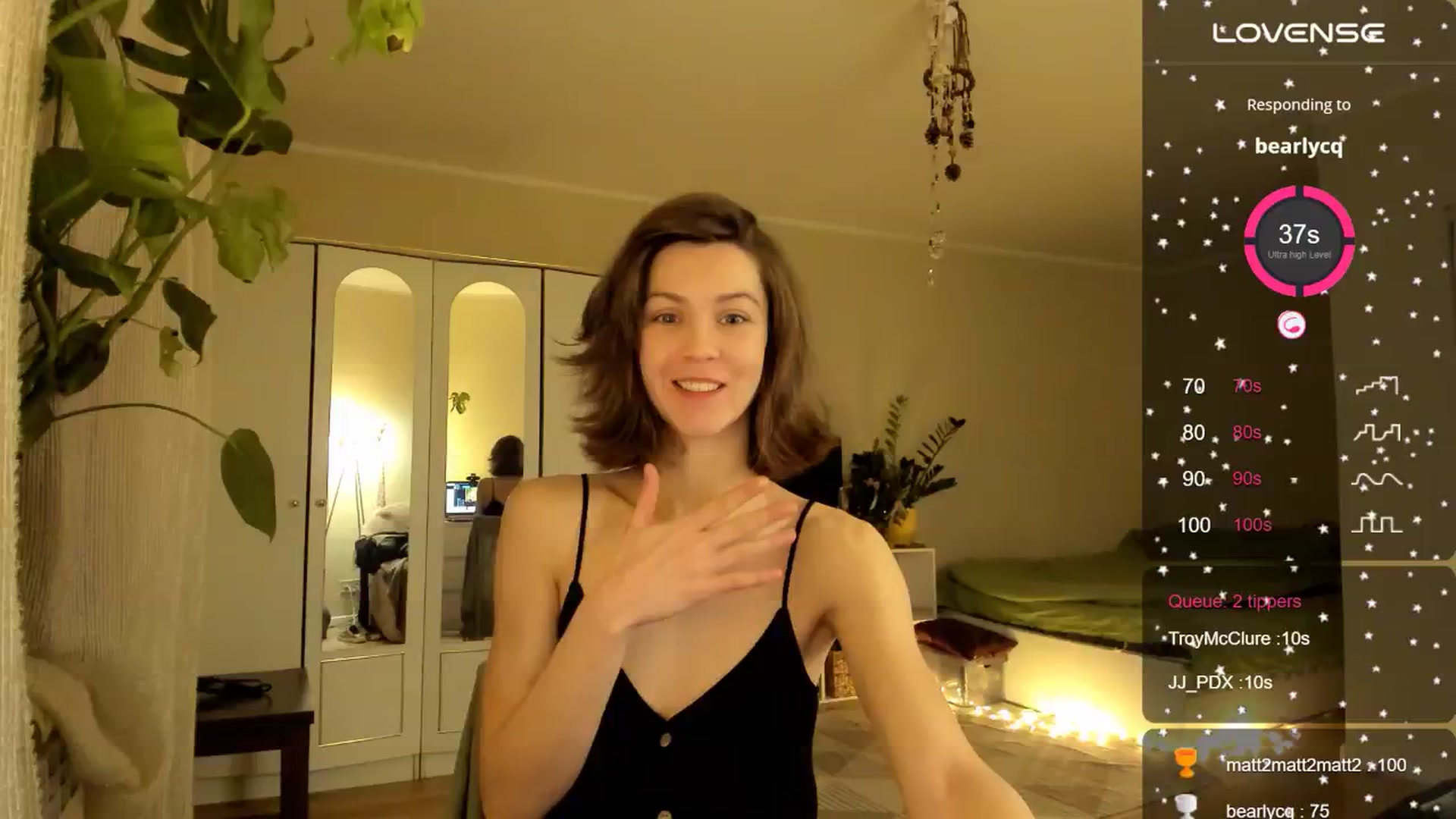 Gallery image thumbnail from Gentlecontent's myfreecams stream on, 12/24/2024, 18:34 image 4 of 20