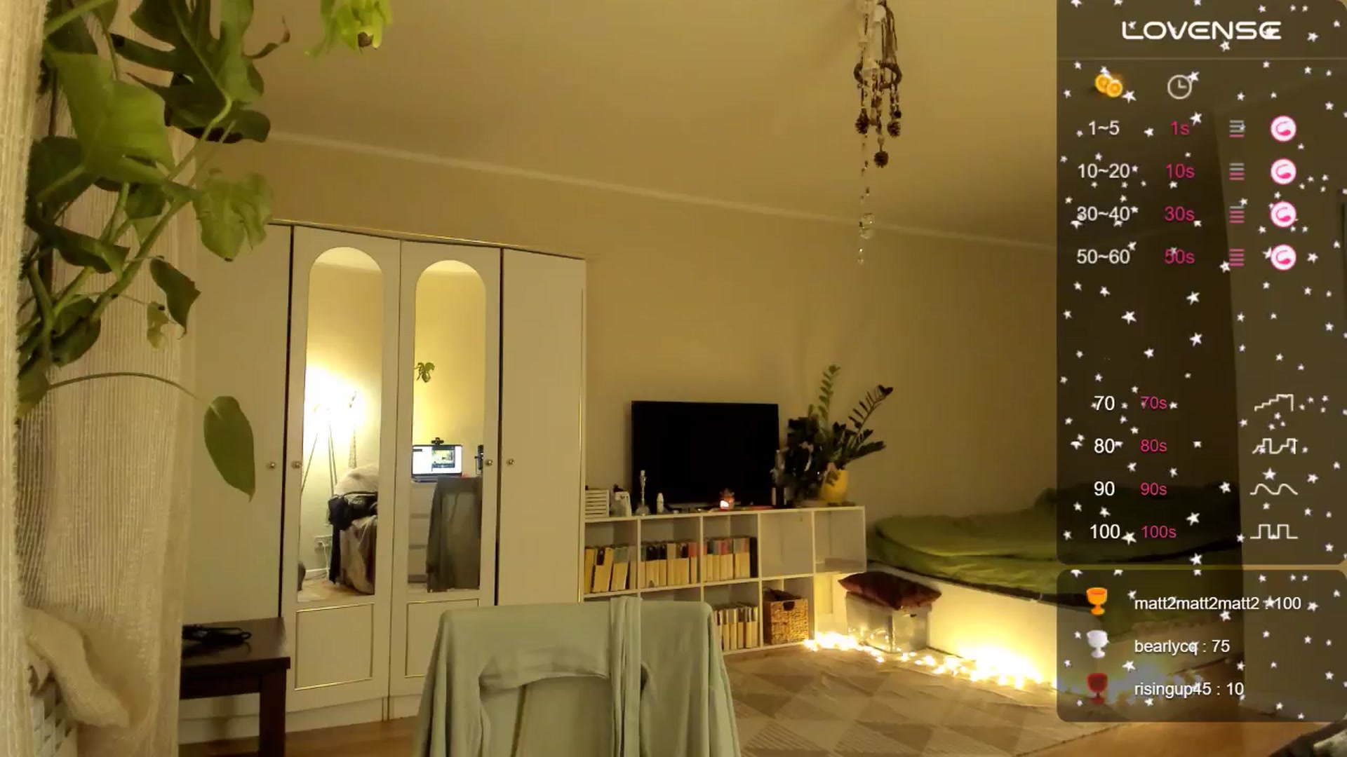 Gallery image thumbnail from Gentlecontent's myfreecams stream on, 12/24/2024, 18:34 image 6 of 20